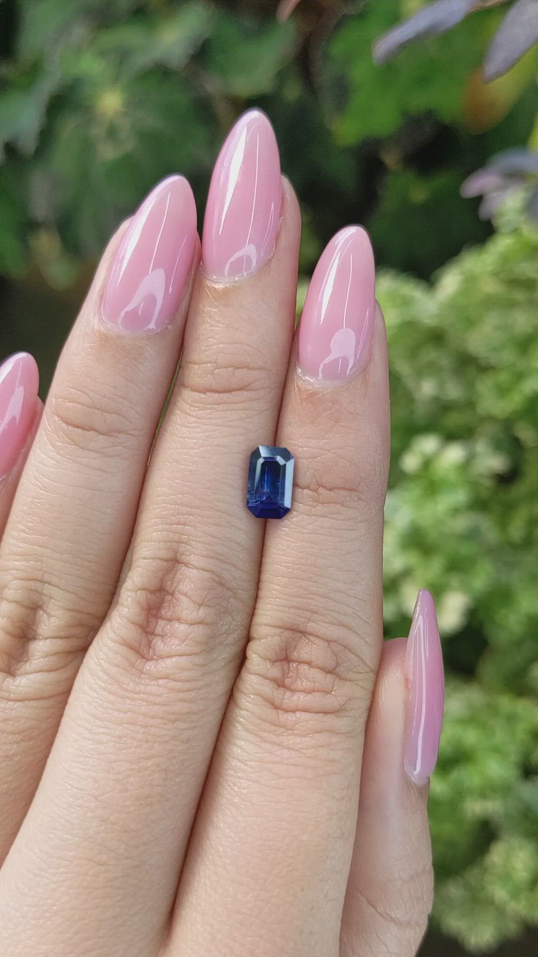 1.39 Ct. Blue Sapphire from Ceylon (Sri Lanka) Size Video