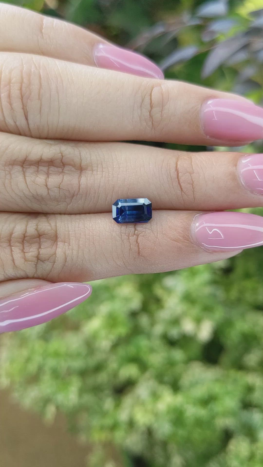 1.39 Ct. Blue Sapphire from Ceylon (Sri Lanka) Size Video