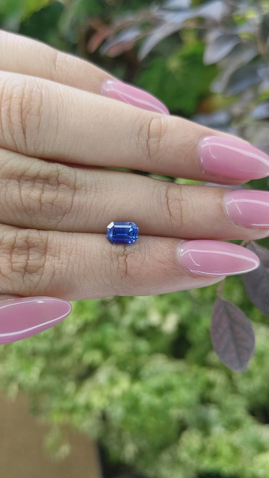 1.35 Ct. Blue Sapphire from Ceylon (Sri Lanka) Size Video