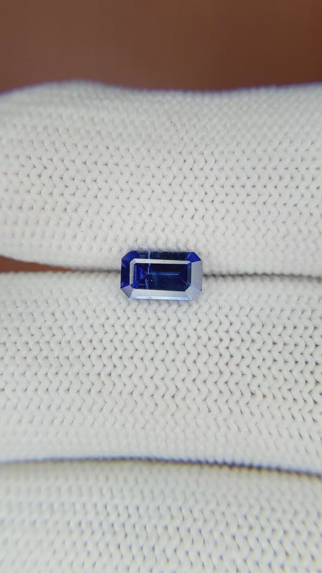 0.77 Ct. Blue Sapphire from Ceylon (Sri Lanka) Size Video