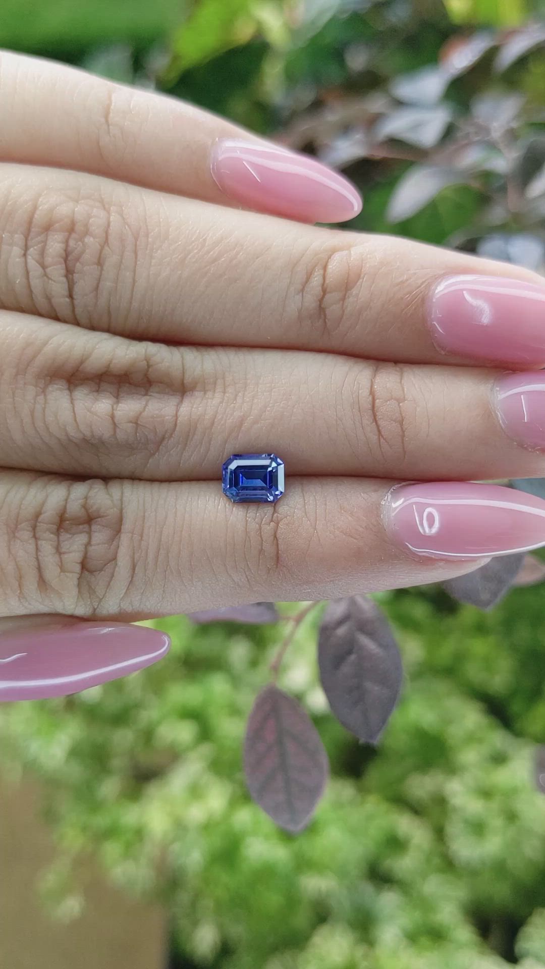 1.01 Ct. Blue Sapphire from Ceylon (Sri Lanka) Size Video