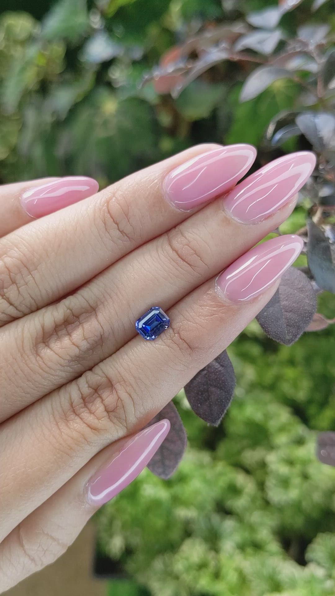 1.01 Ct. Blue Sapphire from Ceylon (Sri Lanka) Size Video