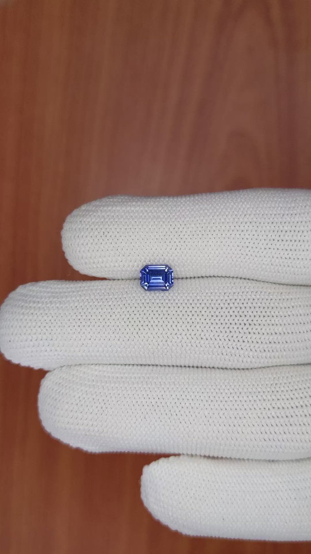 1.01 Ct. Blue Sapphire from Ceylon (Sri Lanka) Size Video