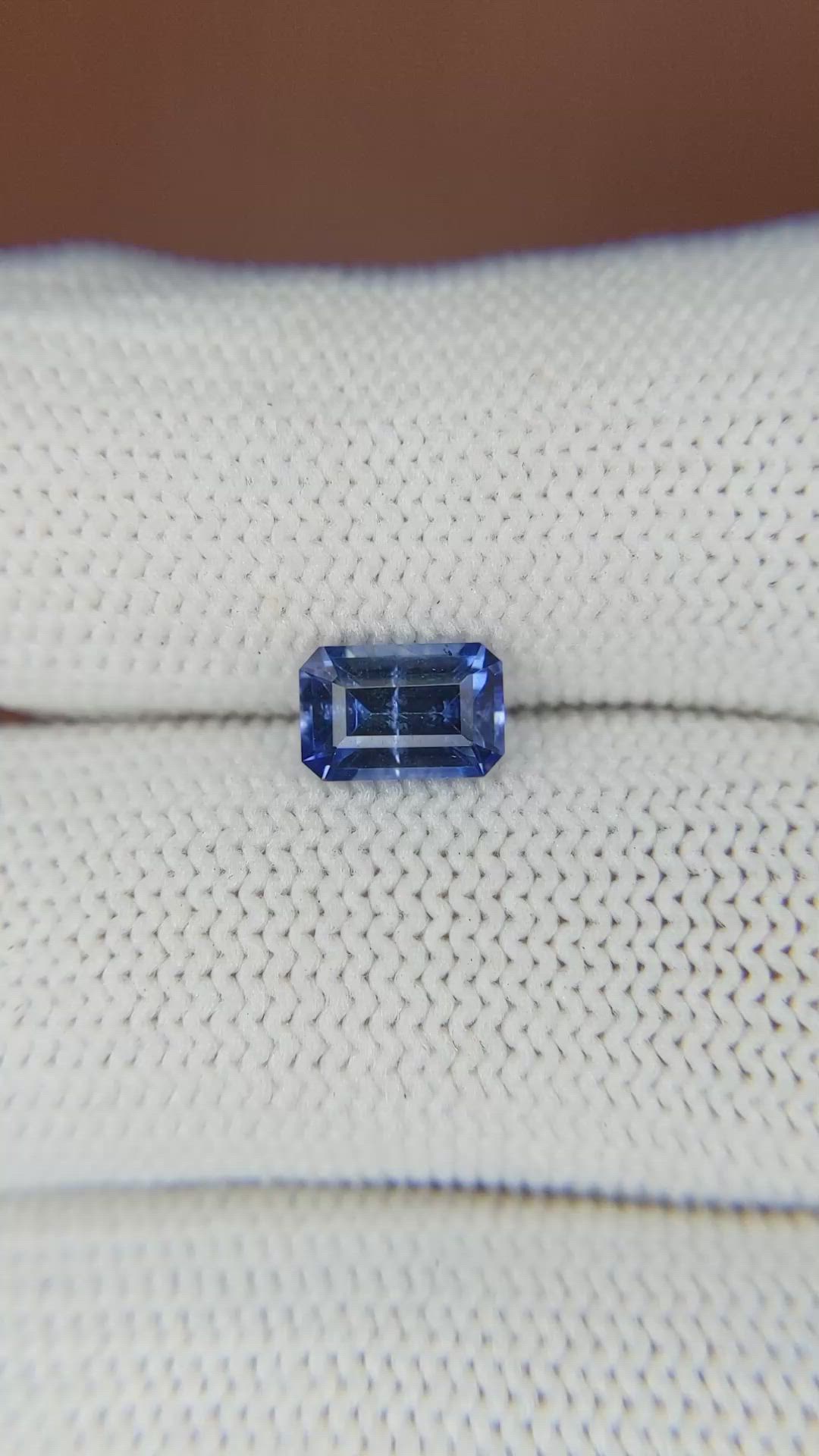1.16 Ct. Blue Sapphire from Ceylon (Sri Lanka) Size Video