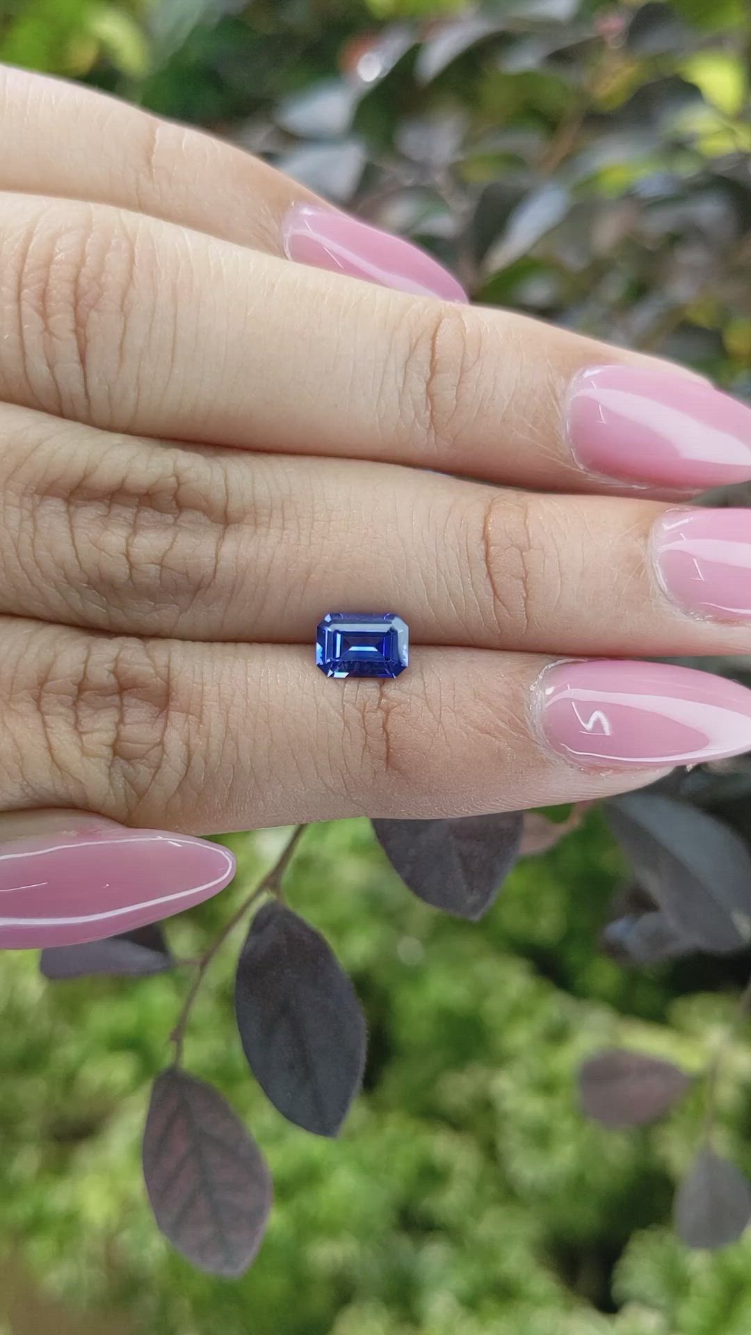 0.92 Ct. Blue Sapphire from Ceylon (Sri Lanka) Size Video