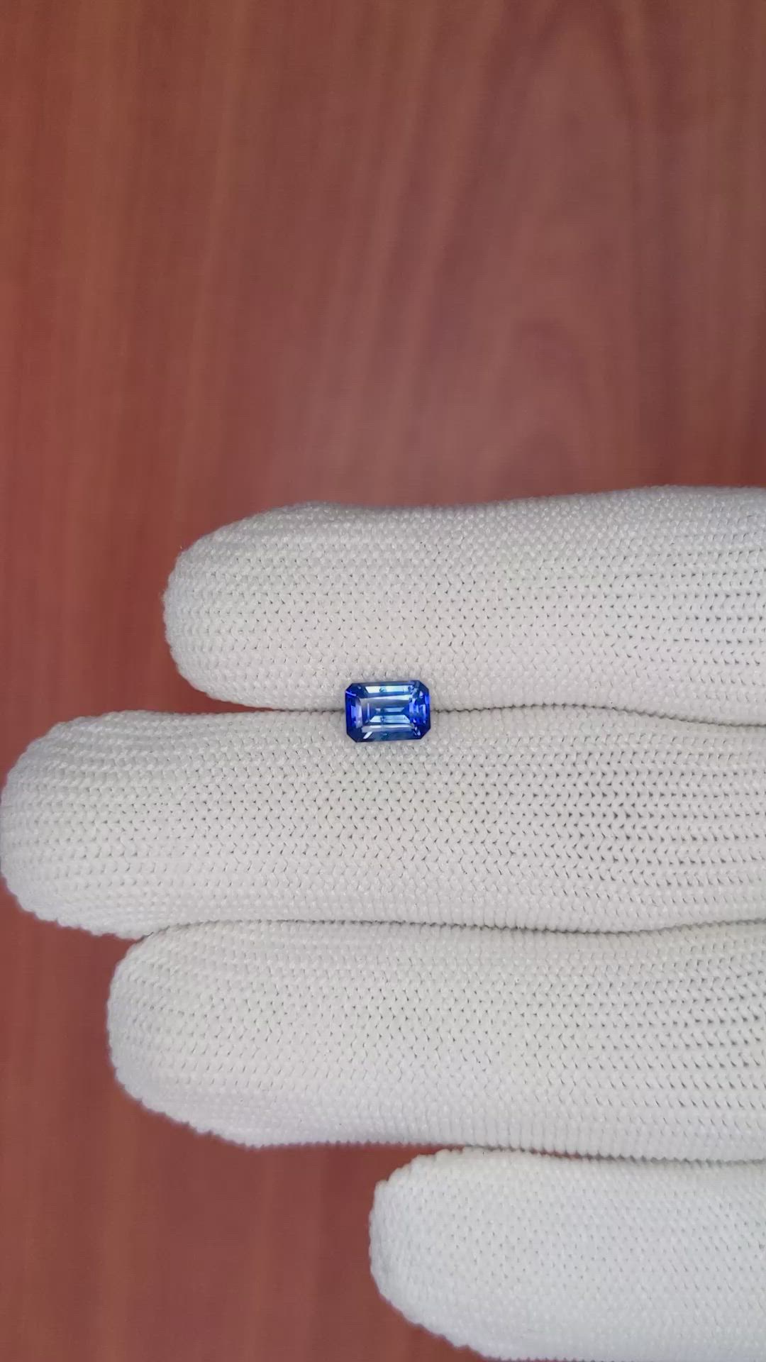 0.91 Ct. Blue Sapphire from Ceylon (Sri Lanka) Size Video