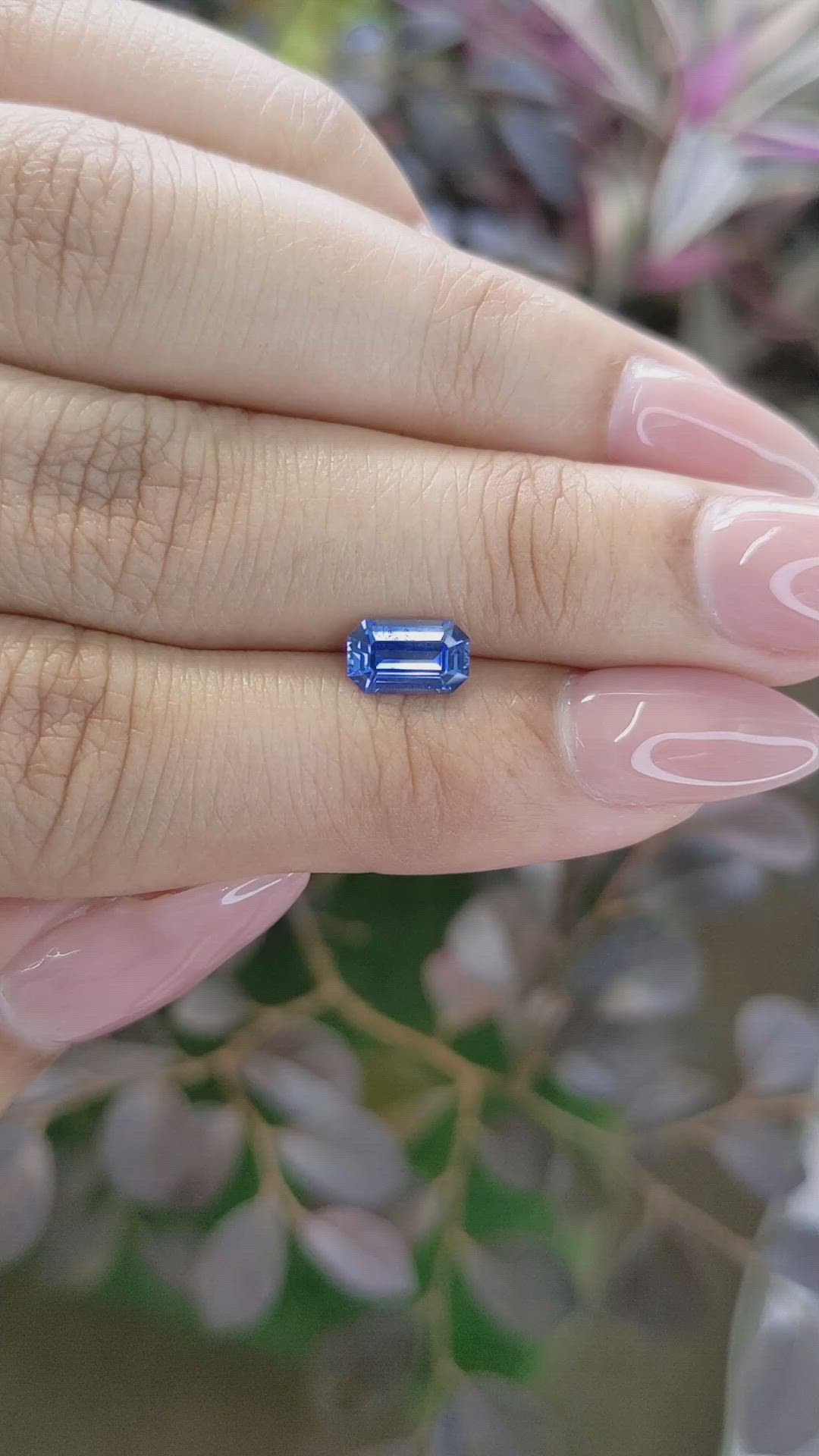1.06 Ct. Blue Sapphire from Ceylon (Sri Lanka) Size Video