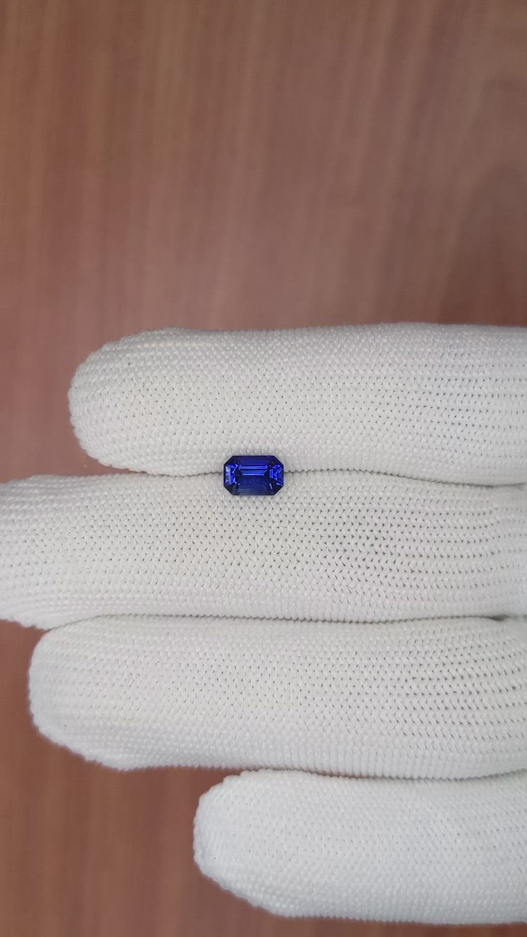 1.06 Ct. Blue Sapphire from Ceylon (Sri Lanka) Size Video