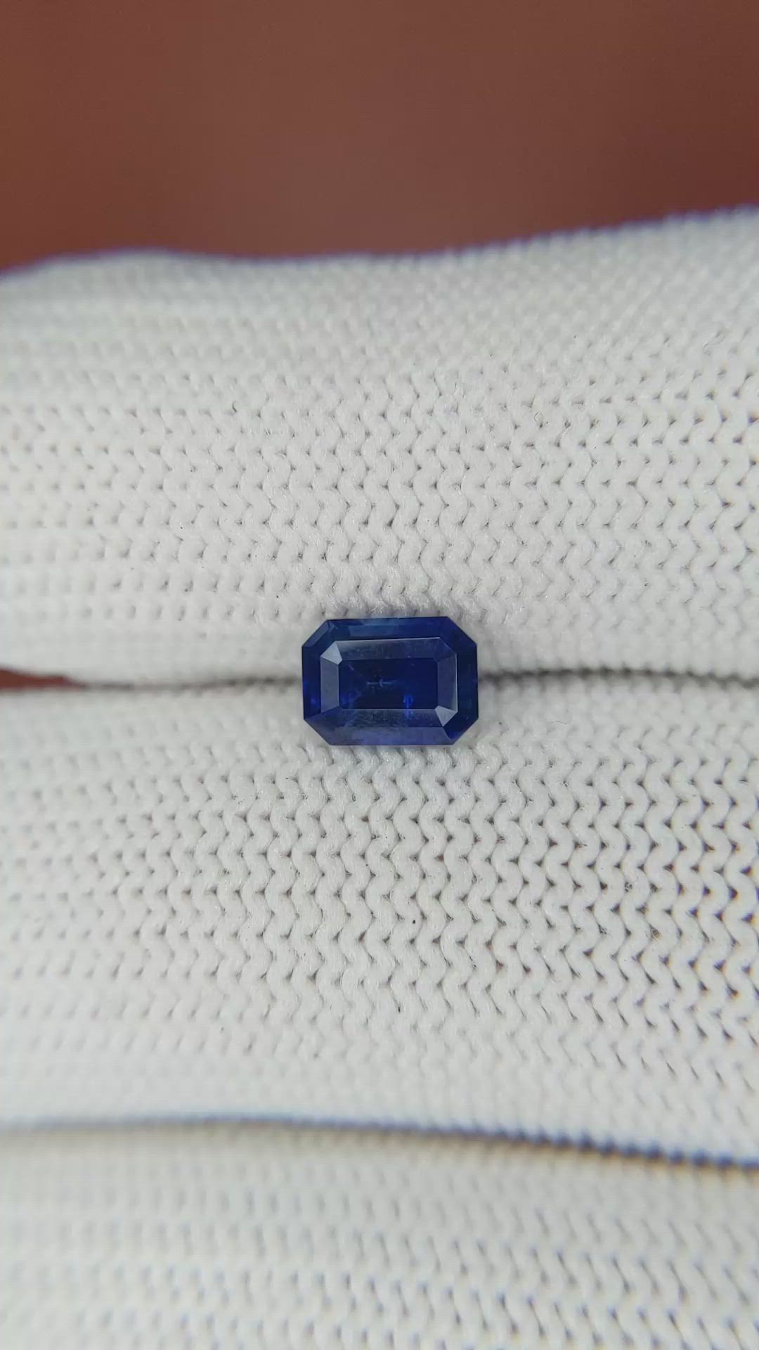 1.01 Ct. Blue Sapphire from Ceylon (Sri Lanka) Size Video