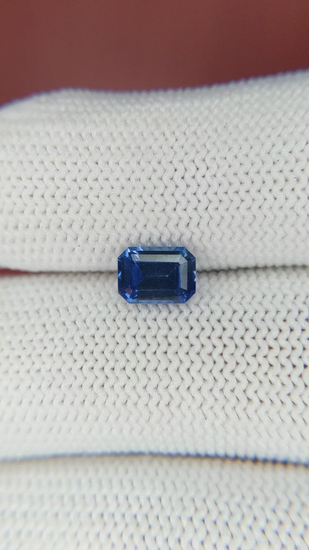 1.10 Ct. Blue Sapphire from Ceylon (Sri Lanka) Size Video