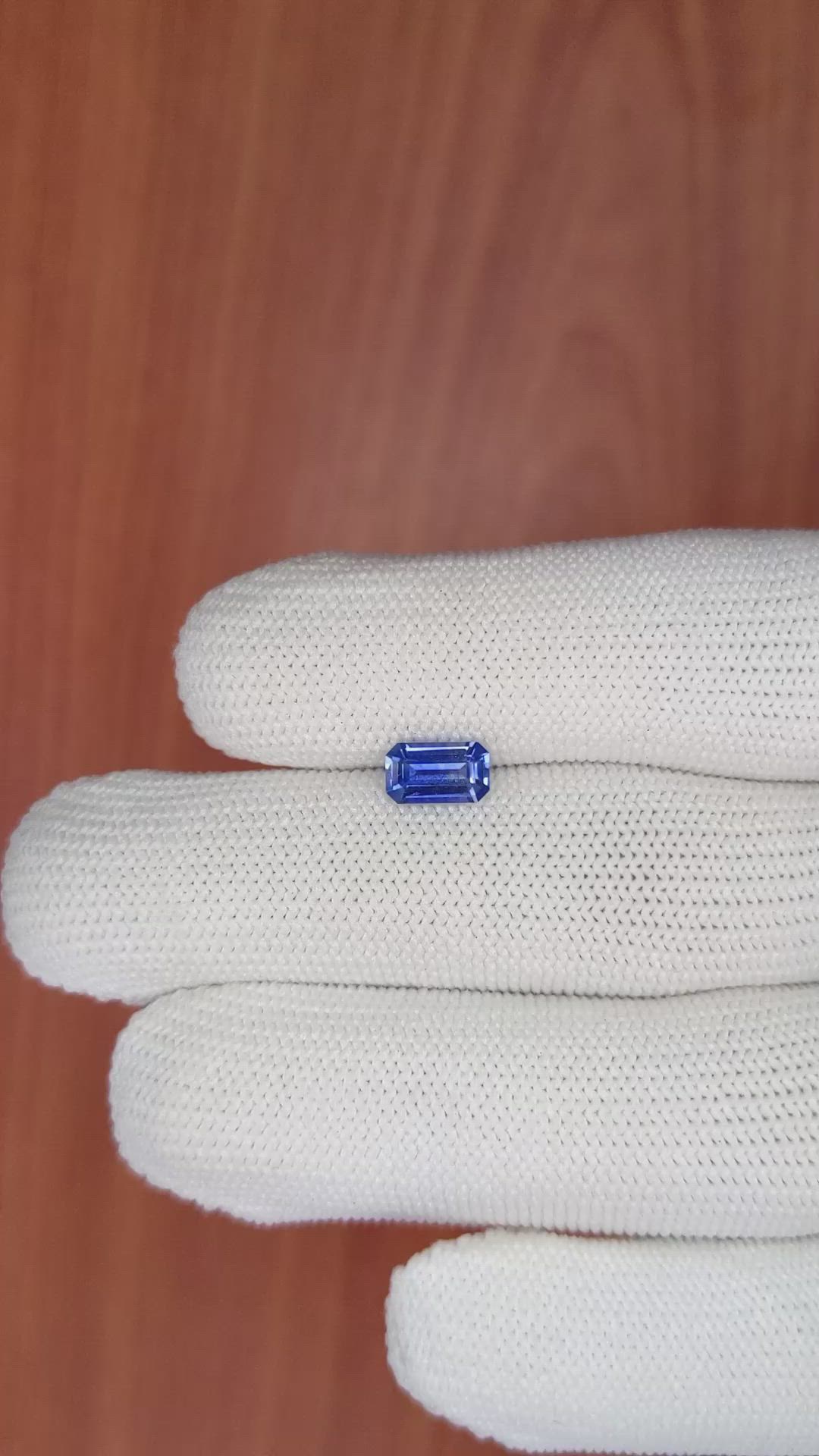 1.06 Ct. Blue Sapphire from Ceylon (Sri Lanka) Size Video