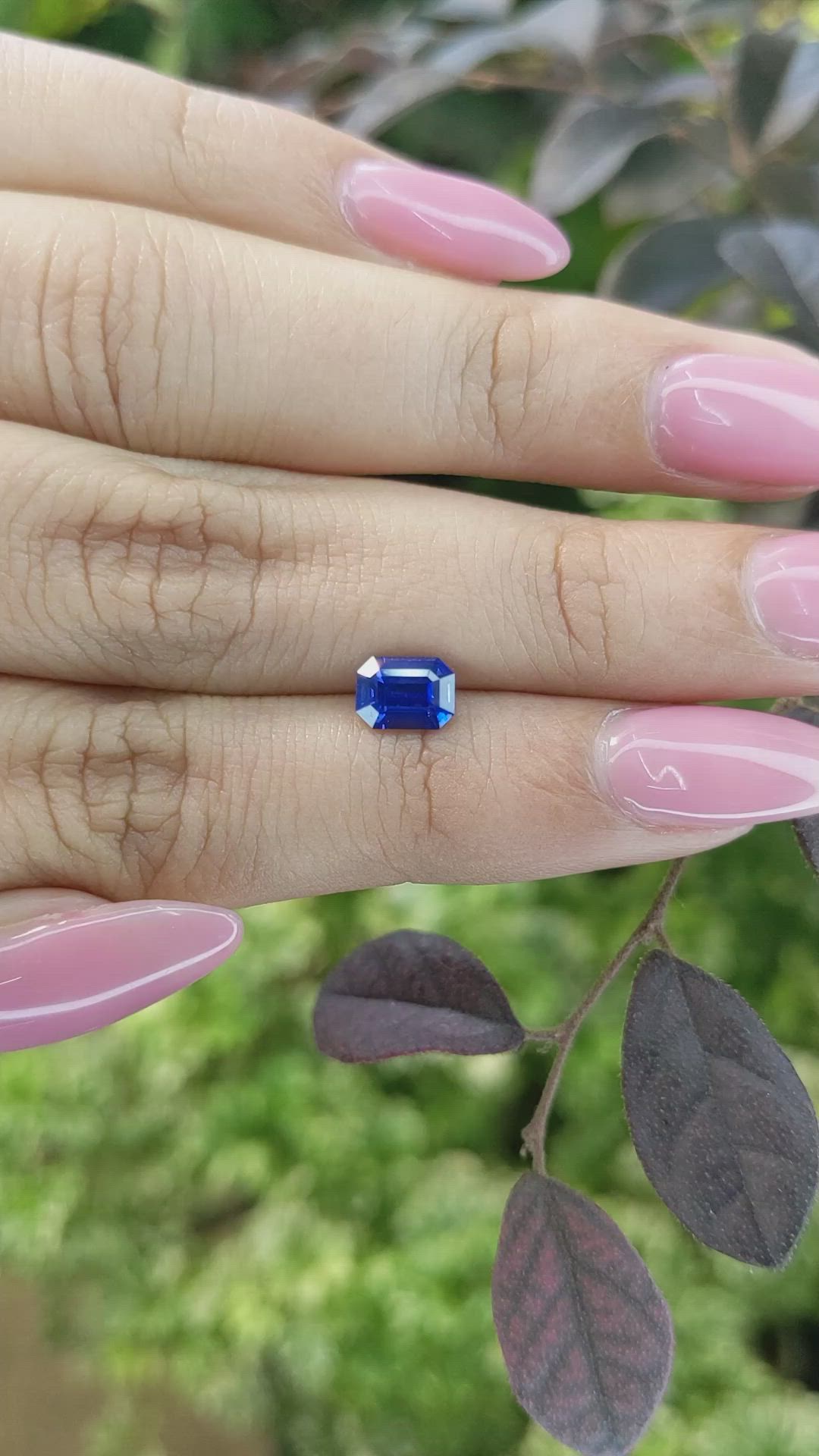 1.05 Ct. Blue Sapphire from Ceylon (Sri Lanka) Size Video