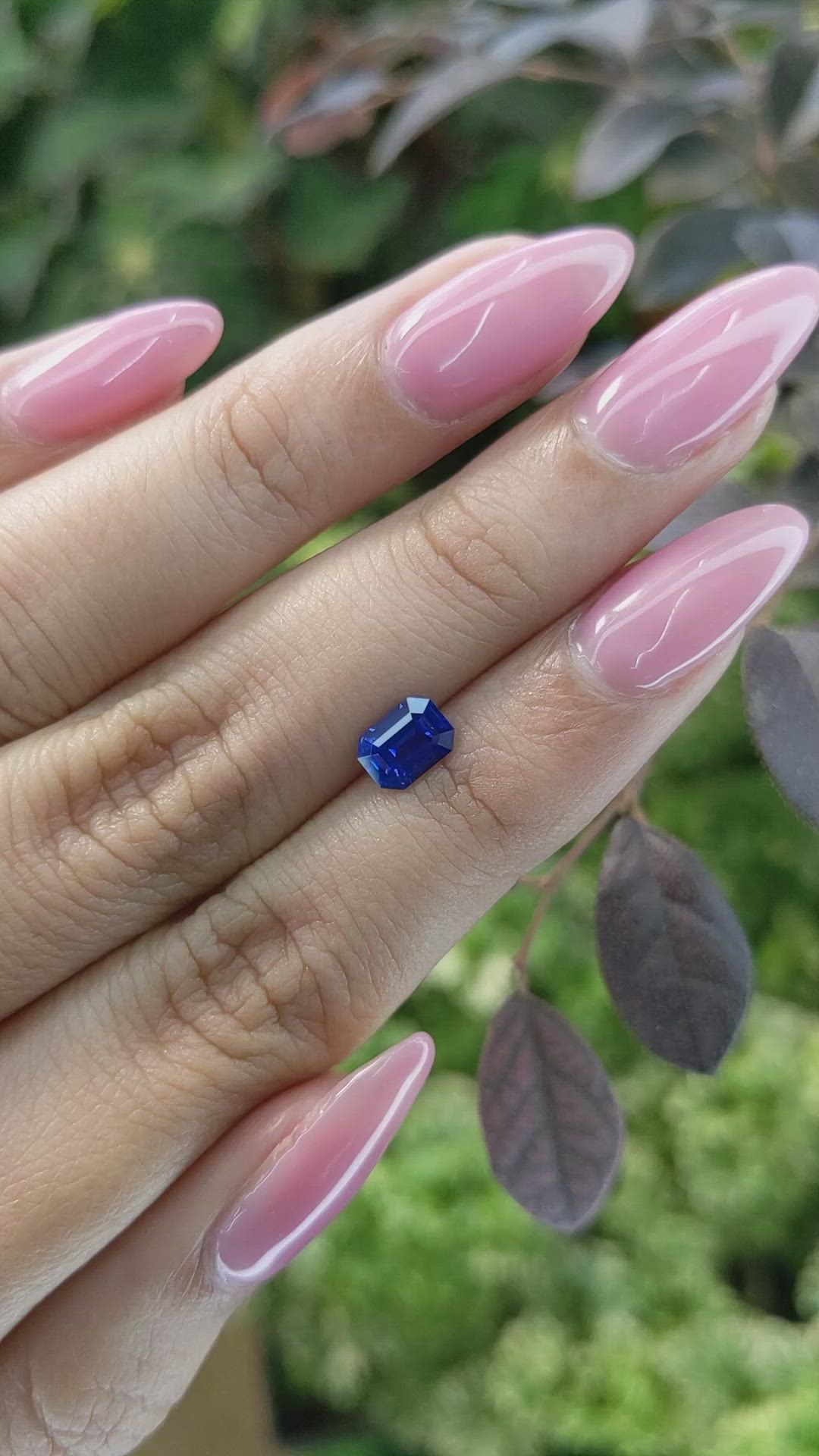 1.05 Ct. Blue Sapphire from Ceylon (Sri Lanka) Size Video