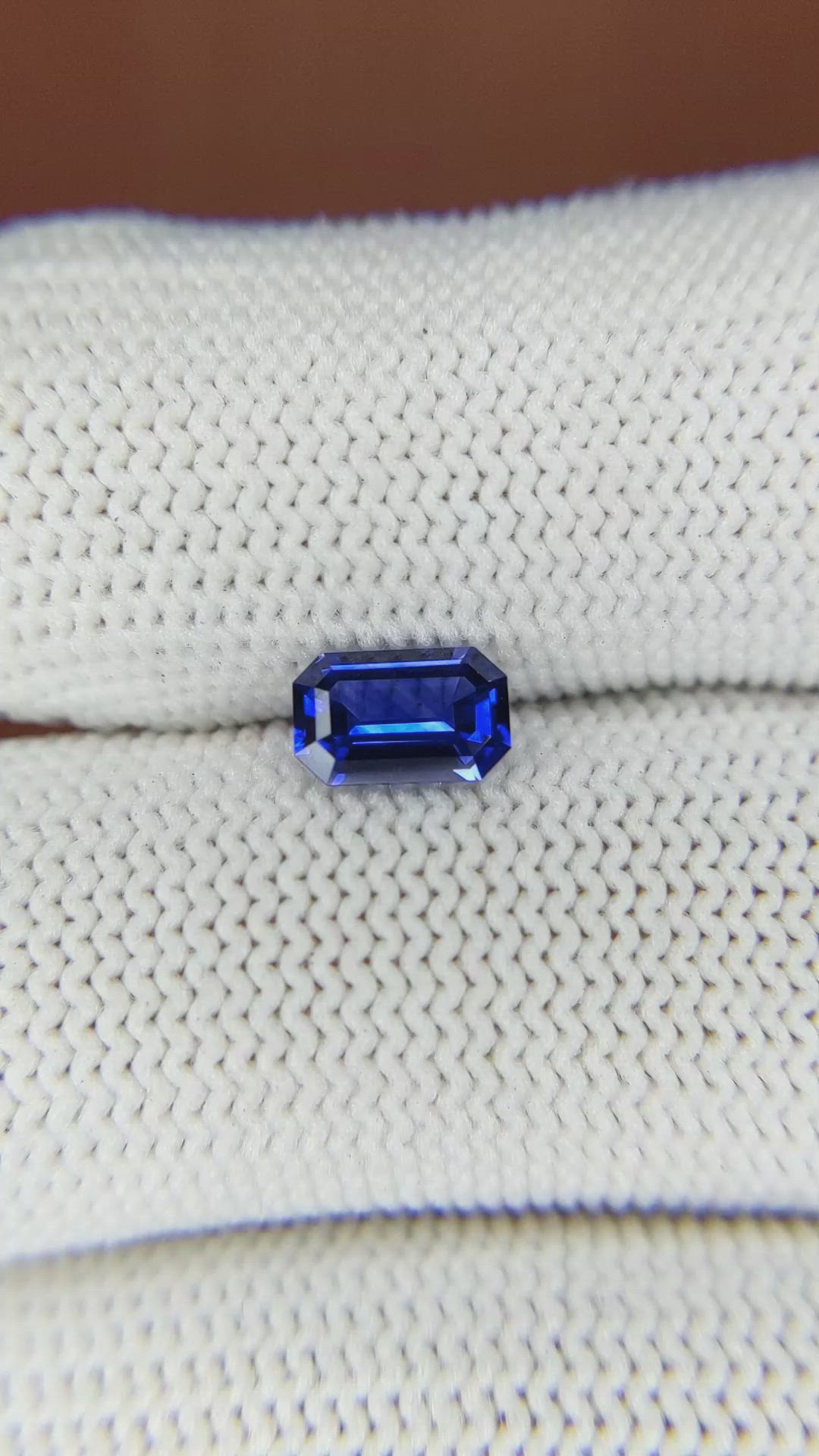 0.84 Ct. Blue Sapphire from Ceylon (Sri Lanka) Size Video