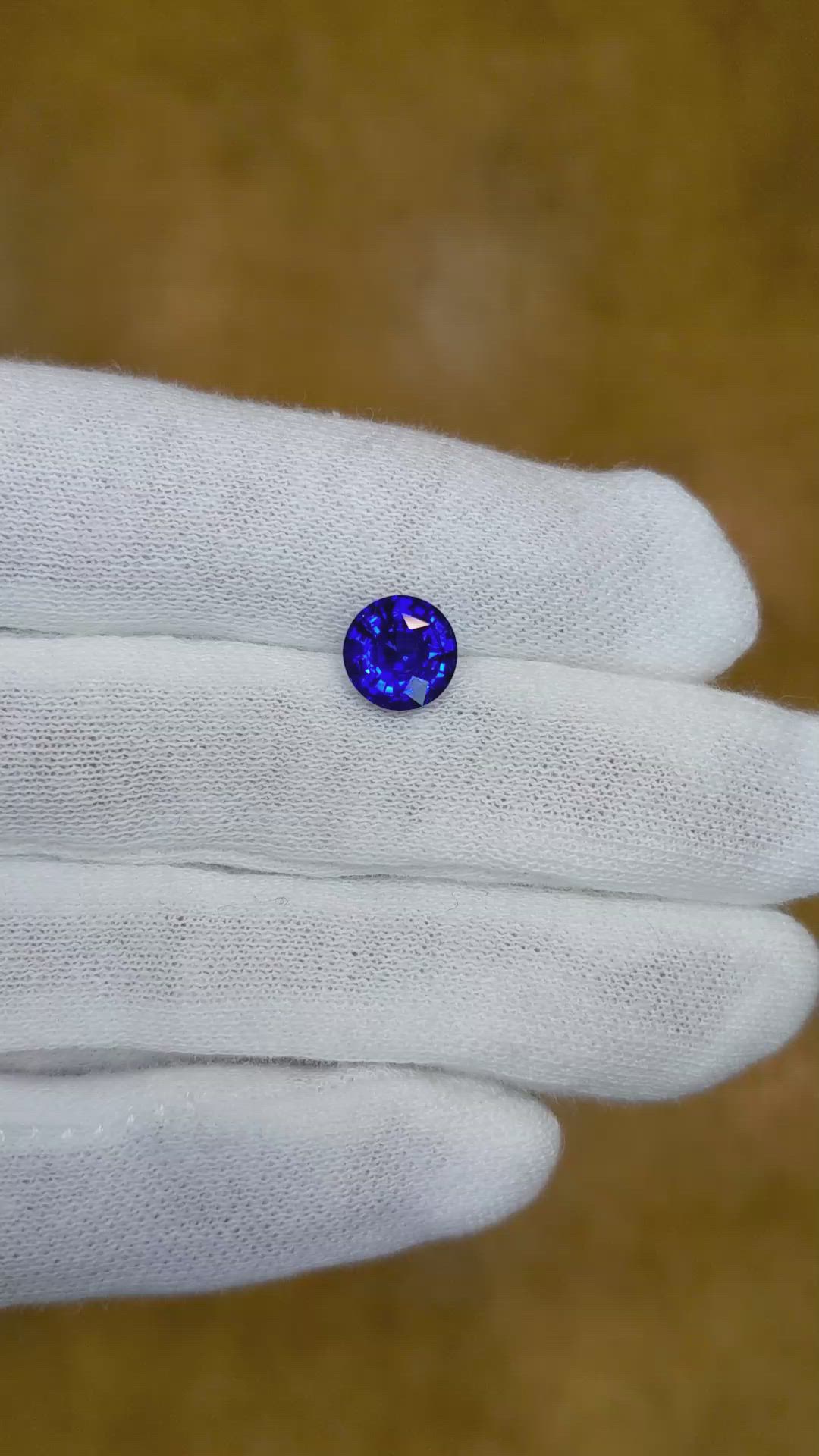 2.24 Ct. Blue Sapphire from Ceylon (Sri Lanka) Size Video