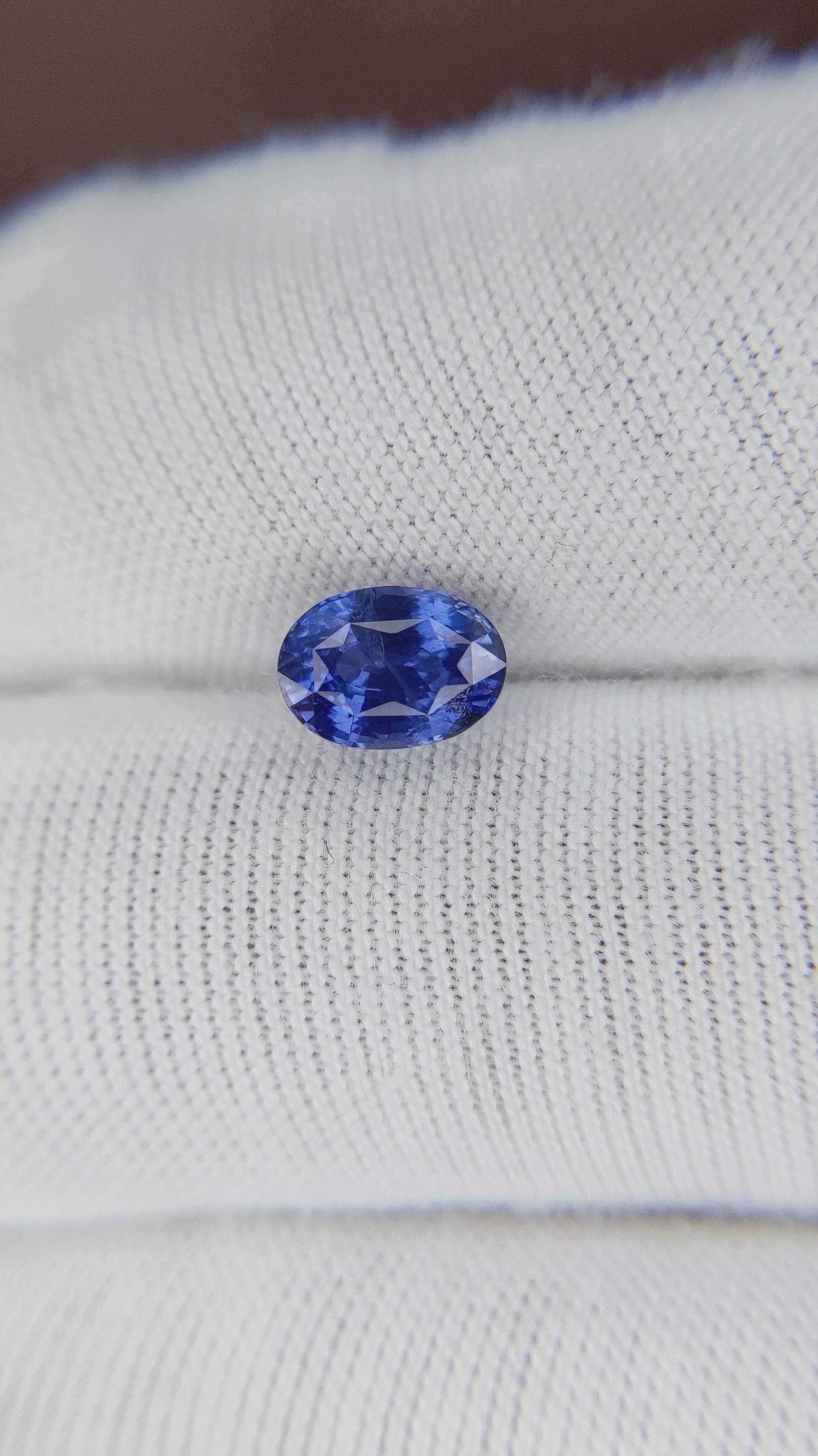 1.55 Ct. Blue Sapphire from Ceylon (Sri Lanka) Size Video
