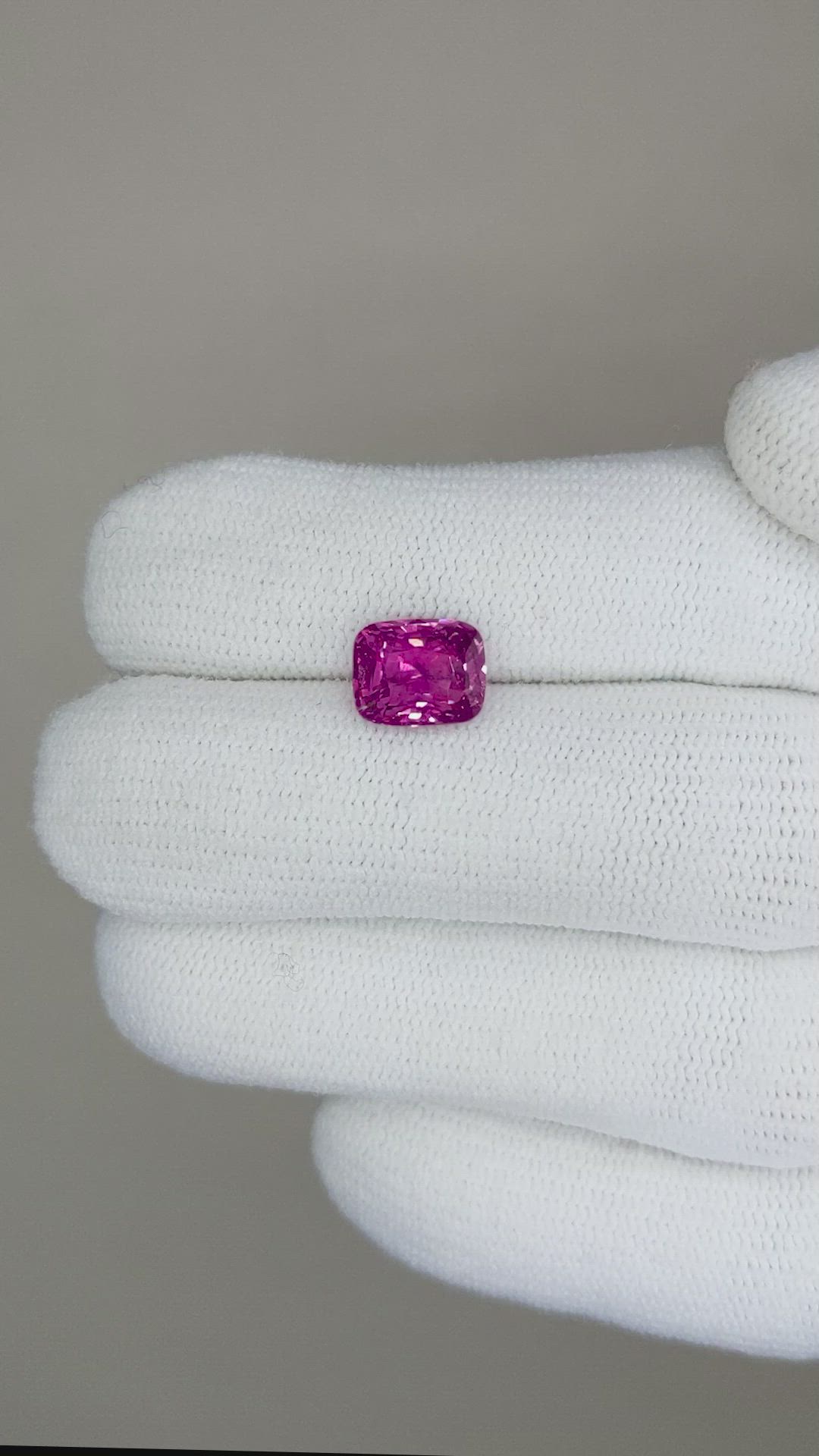 2.60 Ct. Purplish Pink Sapphire from Ceylon (Sri Lanka) Size Video