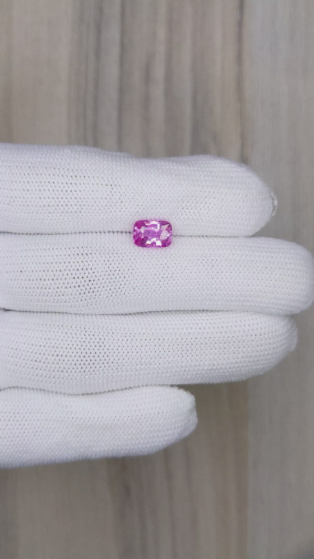 1.61 Ct. Pink Sapphire from Ceylon (Sri Lanka) Size Video