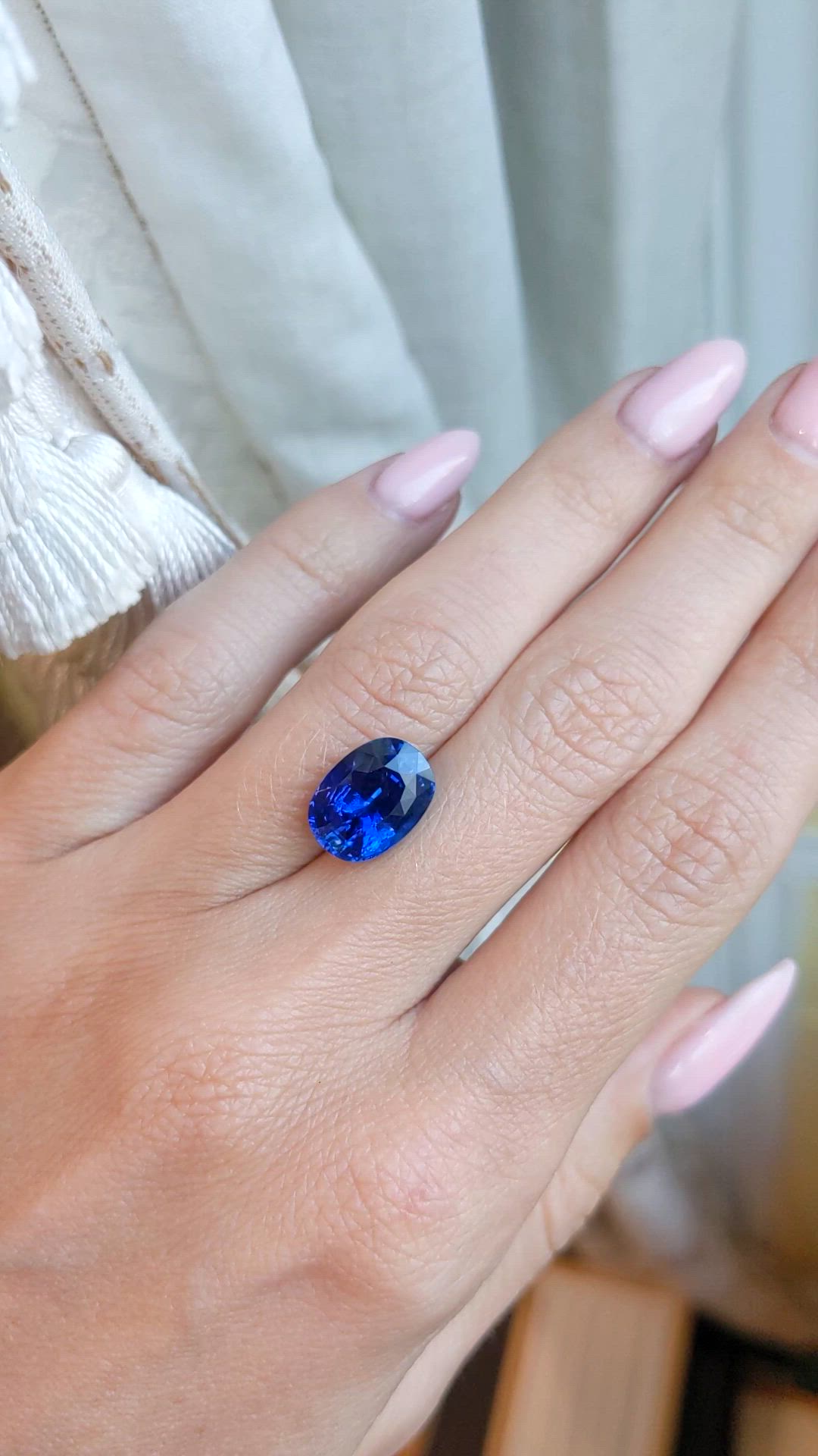 6.25 Ct. Blue Sapphire from Ceylon (Sri Lanka) Size Video