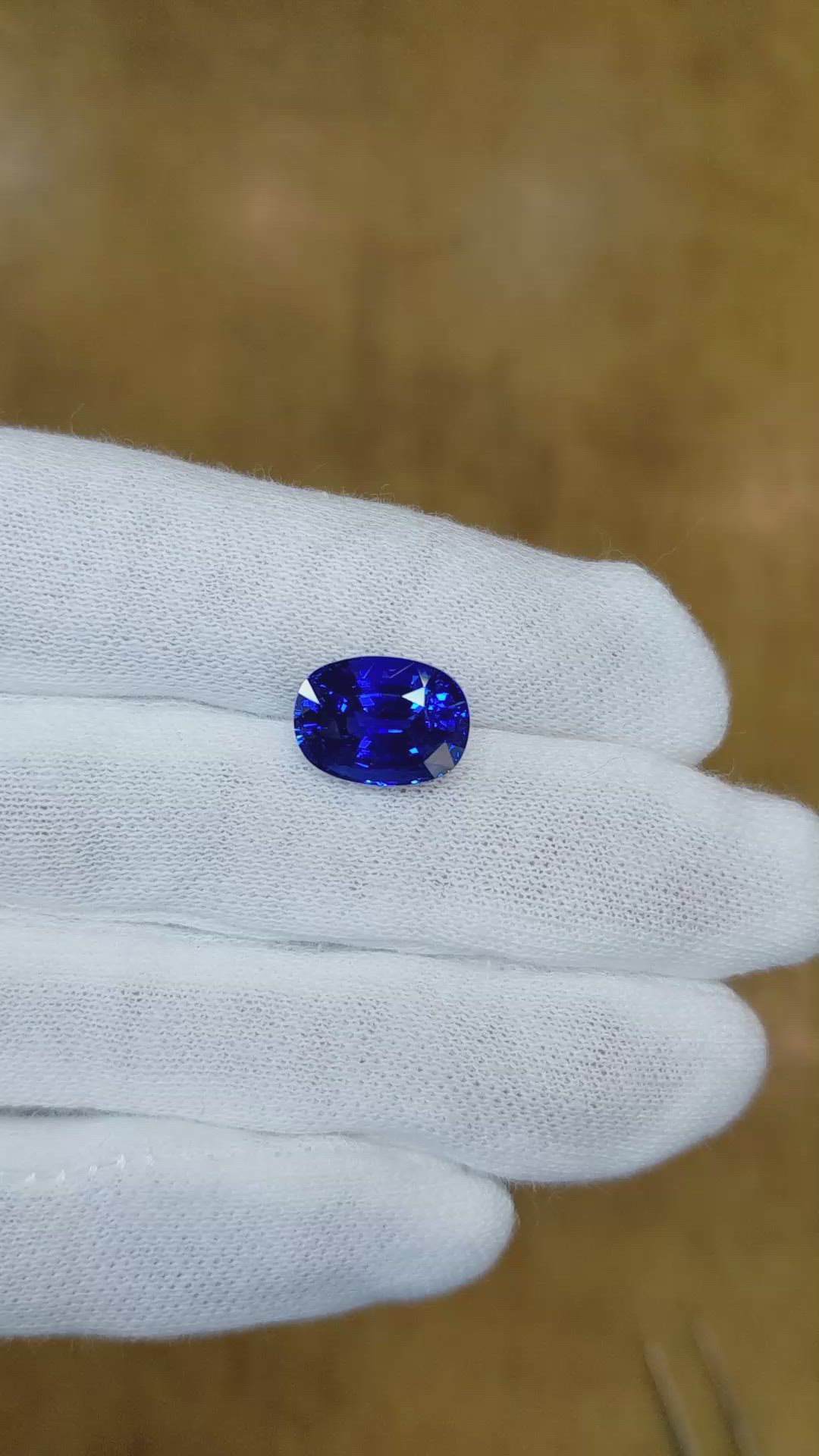 6.25 Ct. Blue Sapphire from Ceylon (Sri Lanka) Size Video