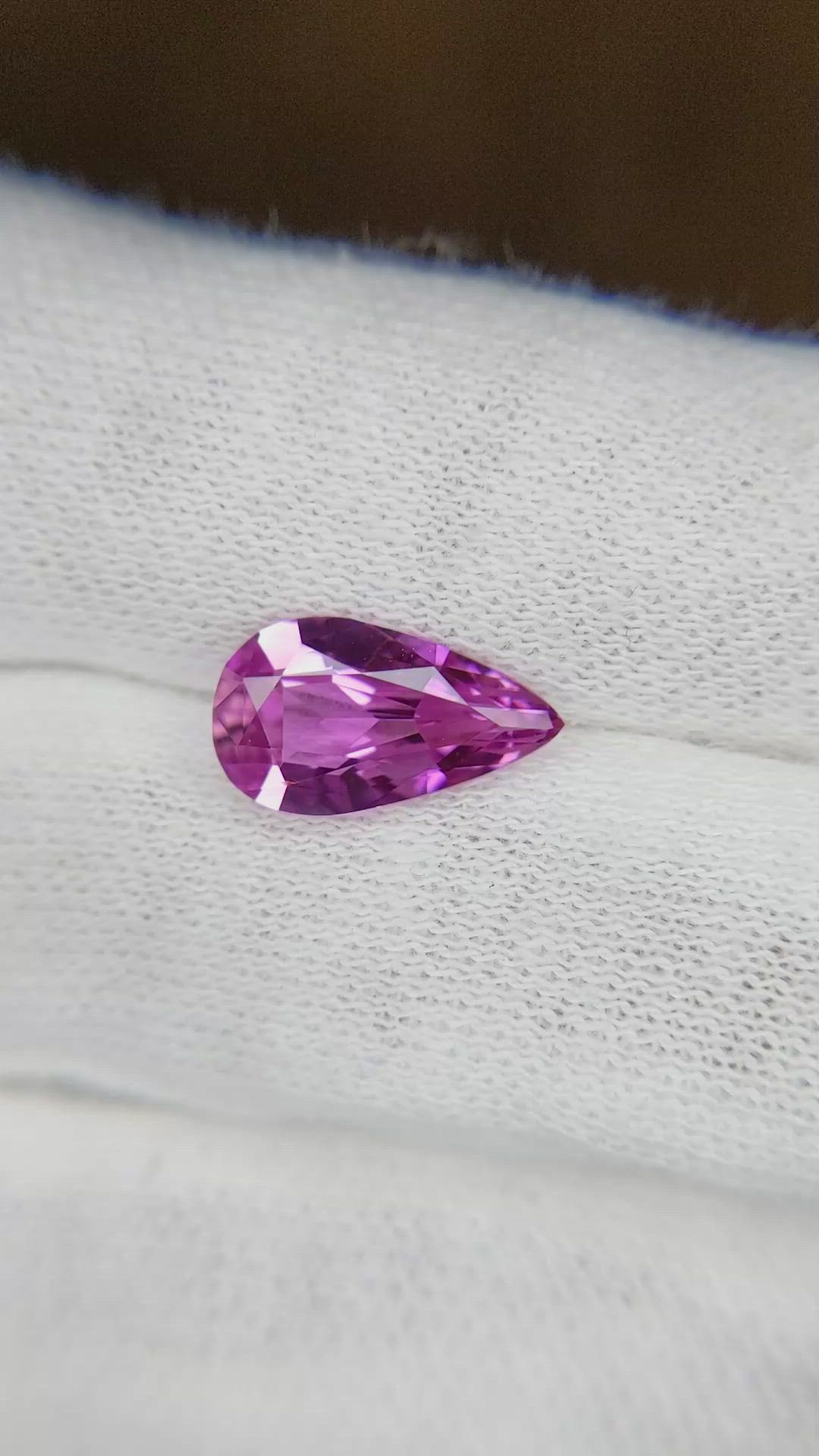 2.61 Ct. Purplish Pink Sapphire from Ceylon (Sri Lanka) Size Video