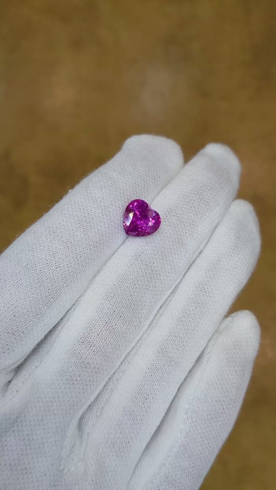 2.92 Ct. Purple Sapphire from Ceylon (Sri Lanka) Size Video