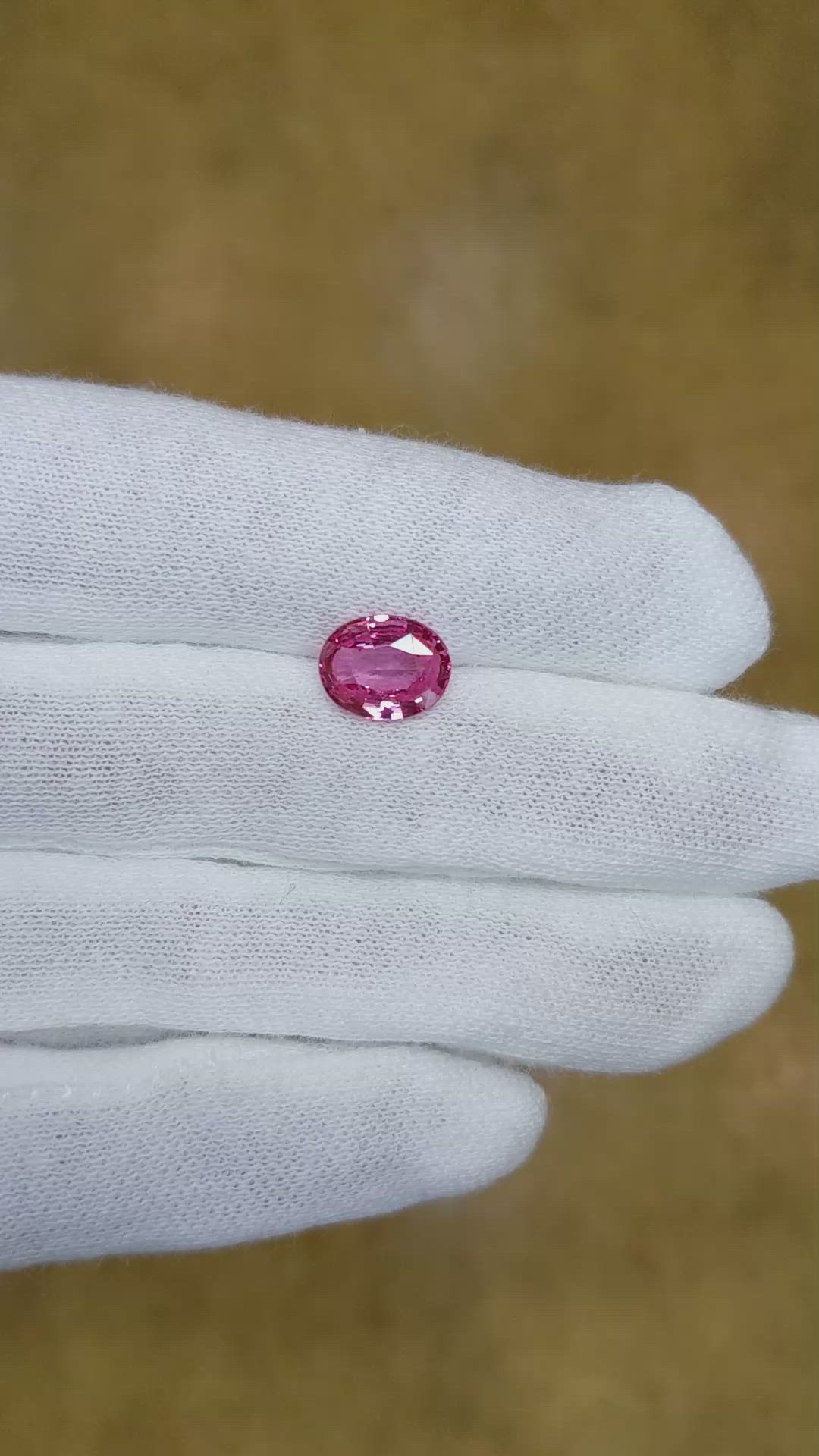 2.16 Ct. Padparadscha Sapphire from Ceylon (Sri Lanka) Size Video
