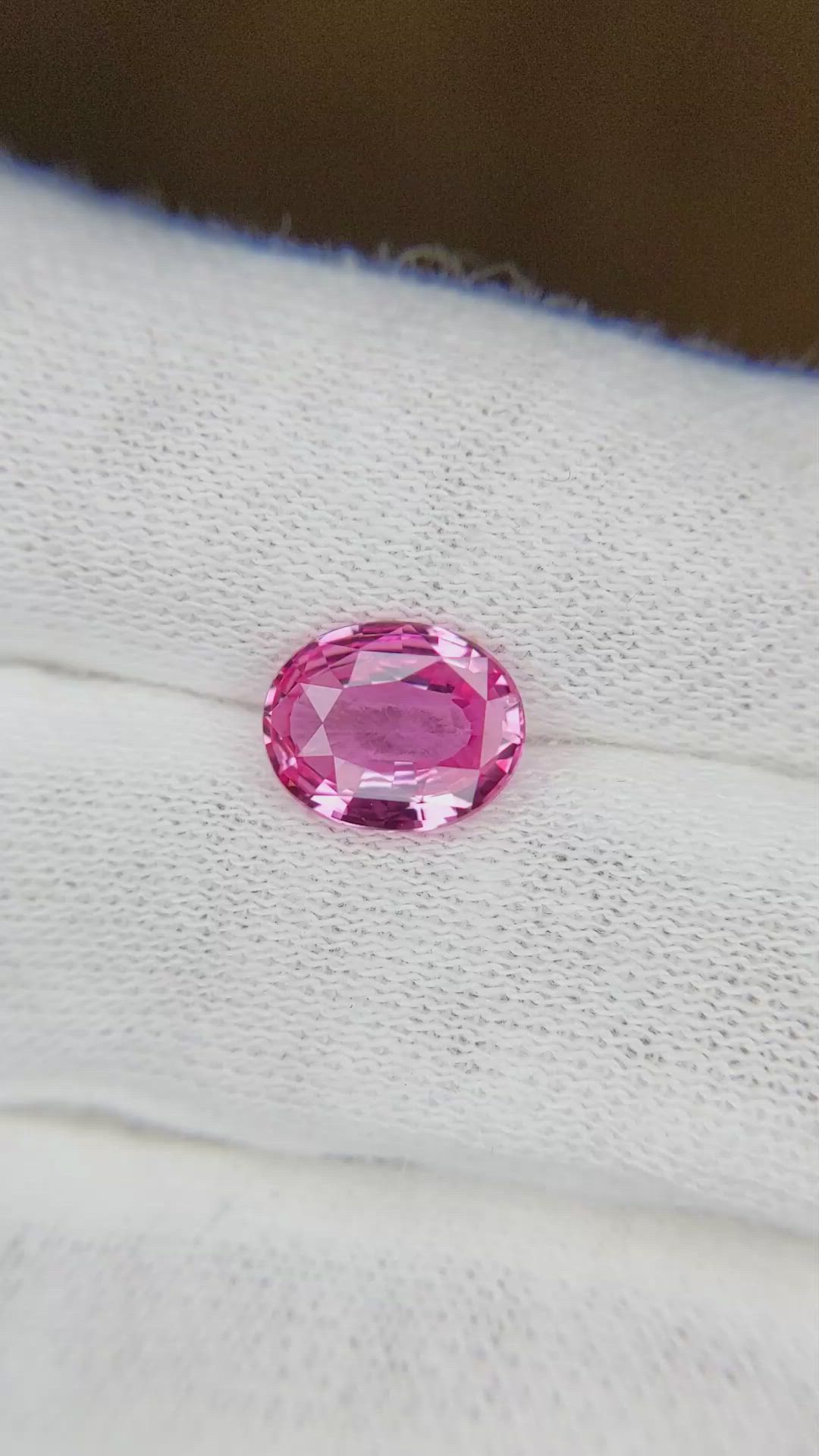 2.16 Ct. Padparadscha Sapphire from Ceylon (Sri Lanka) Size Video