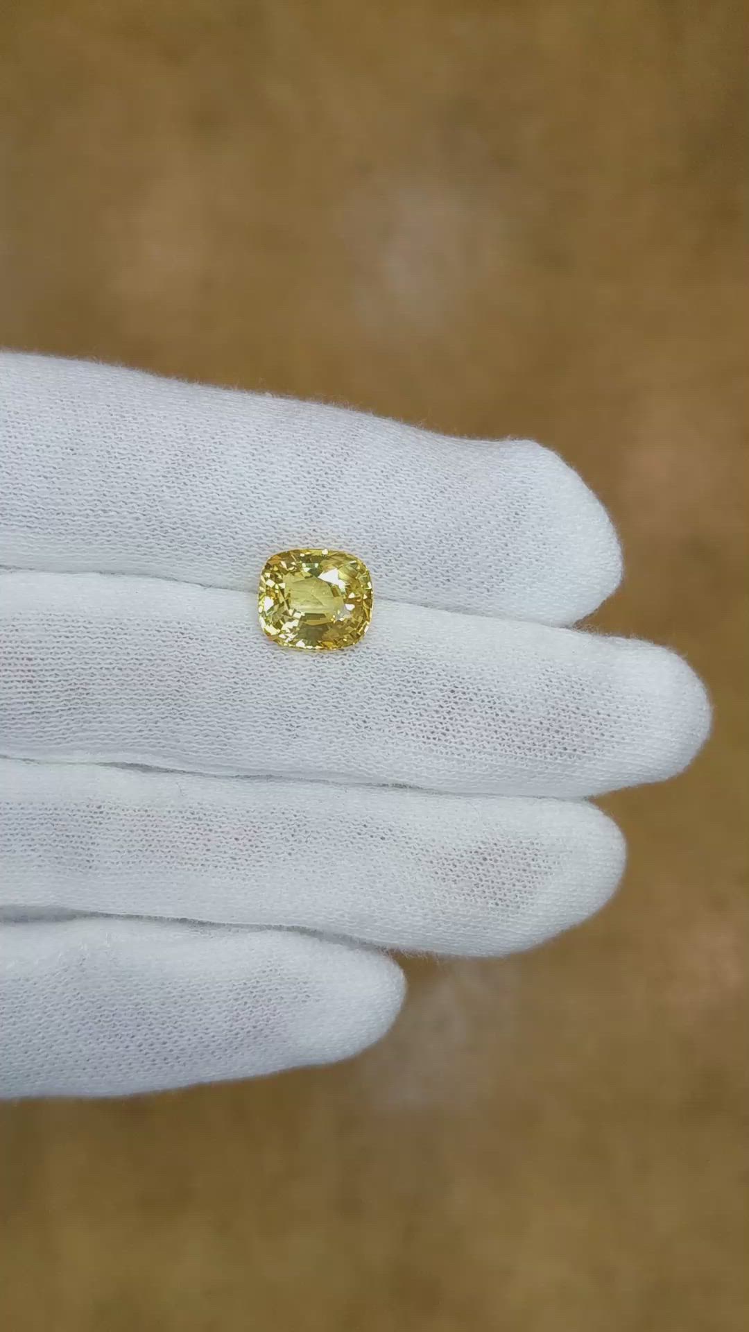 4.08 Ct. Yellow Sapphire from Ceylon (Sri Lanka) Size Video