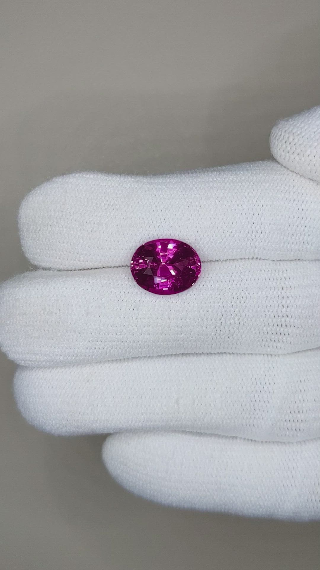 4.47 Ct. Purplish Pink Sapphire from Ceylon (Sri Lanka) Size Video