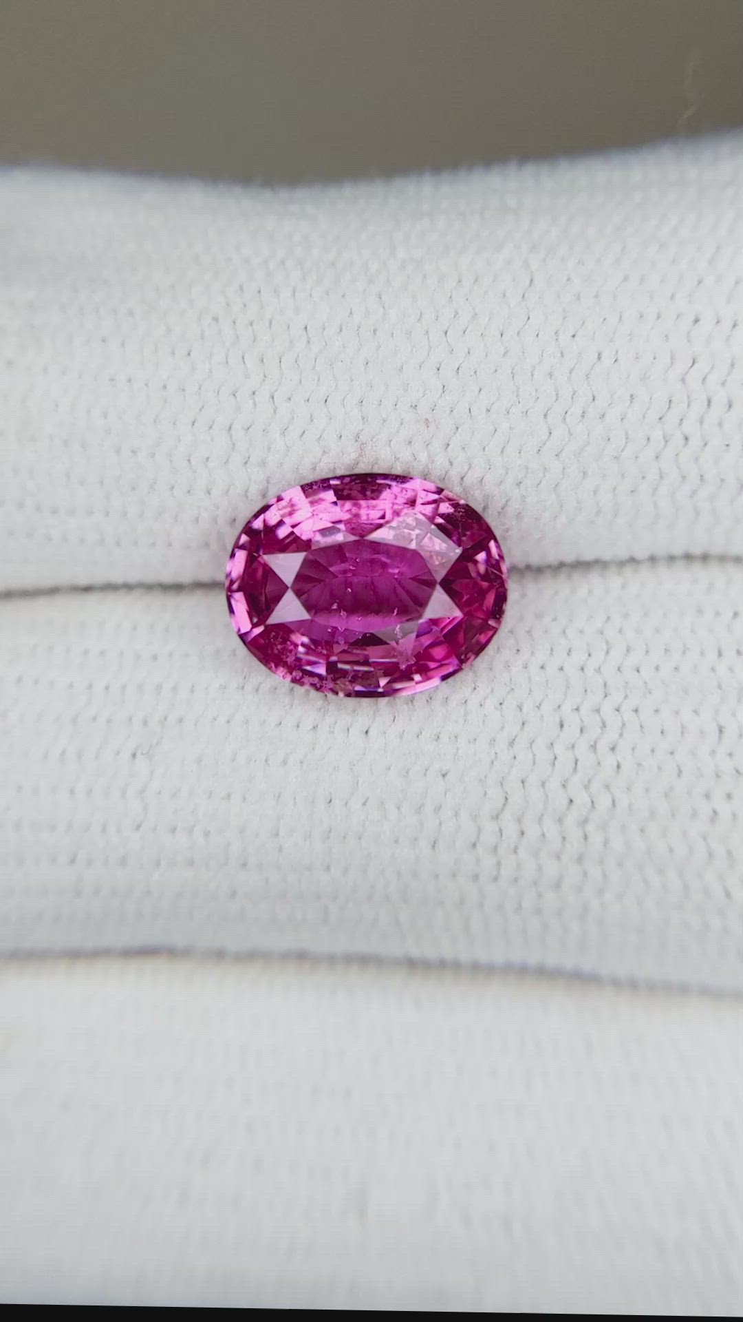 3.02 Ct. Pink Sapphire from Ceylon (Sri Lanka) Size Video