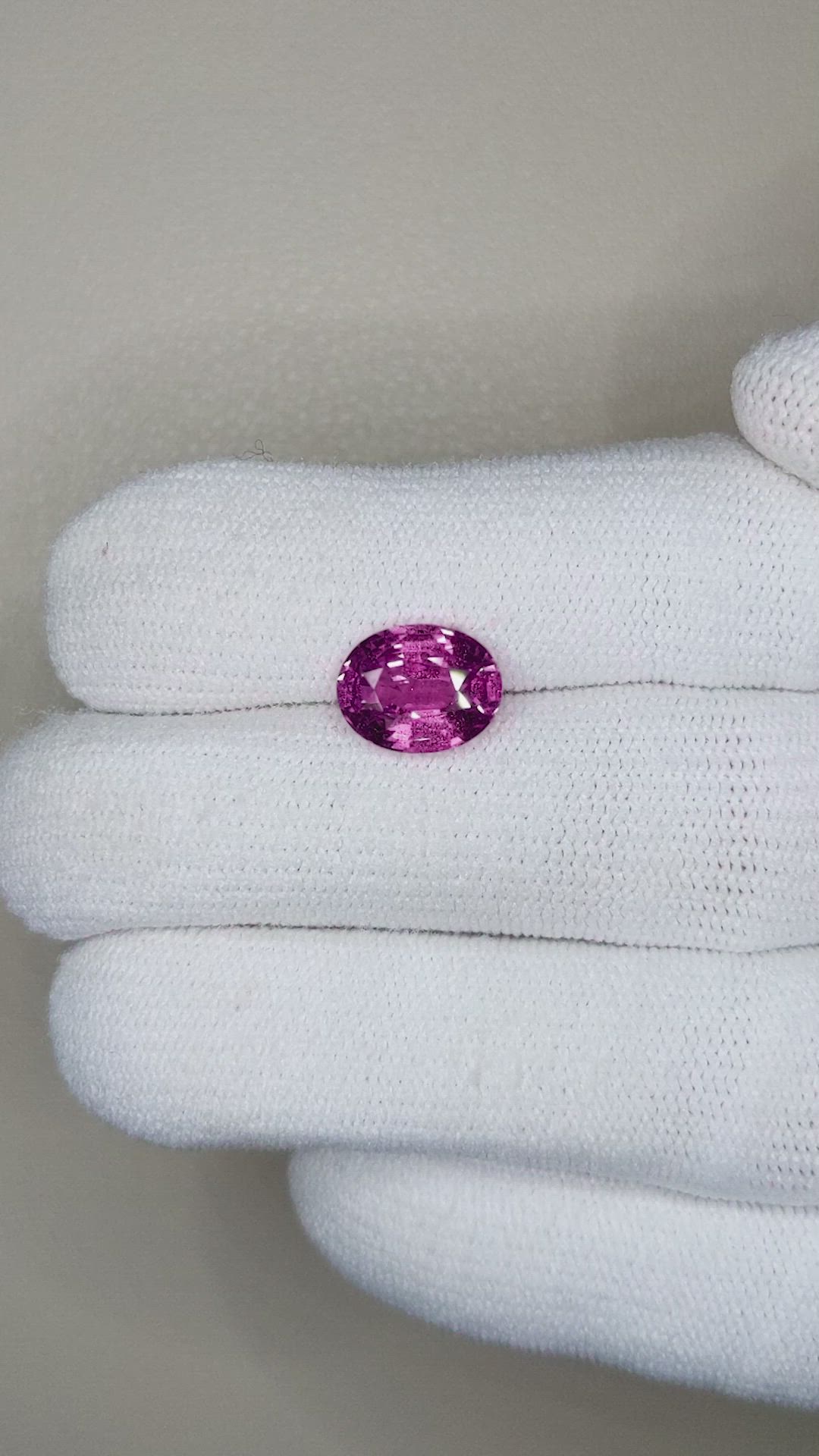3.06 Ct. Purplish Pink Sapphire from Ceylon (Sri Lanka) Size Video