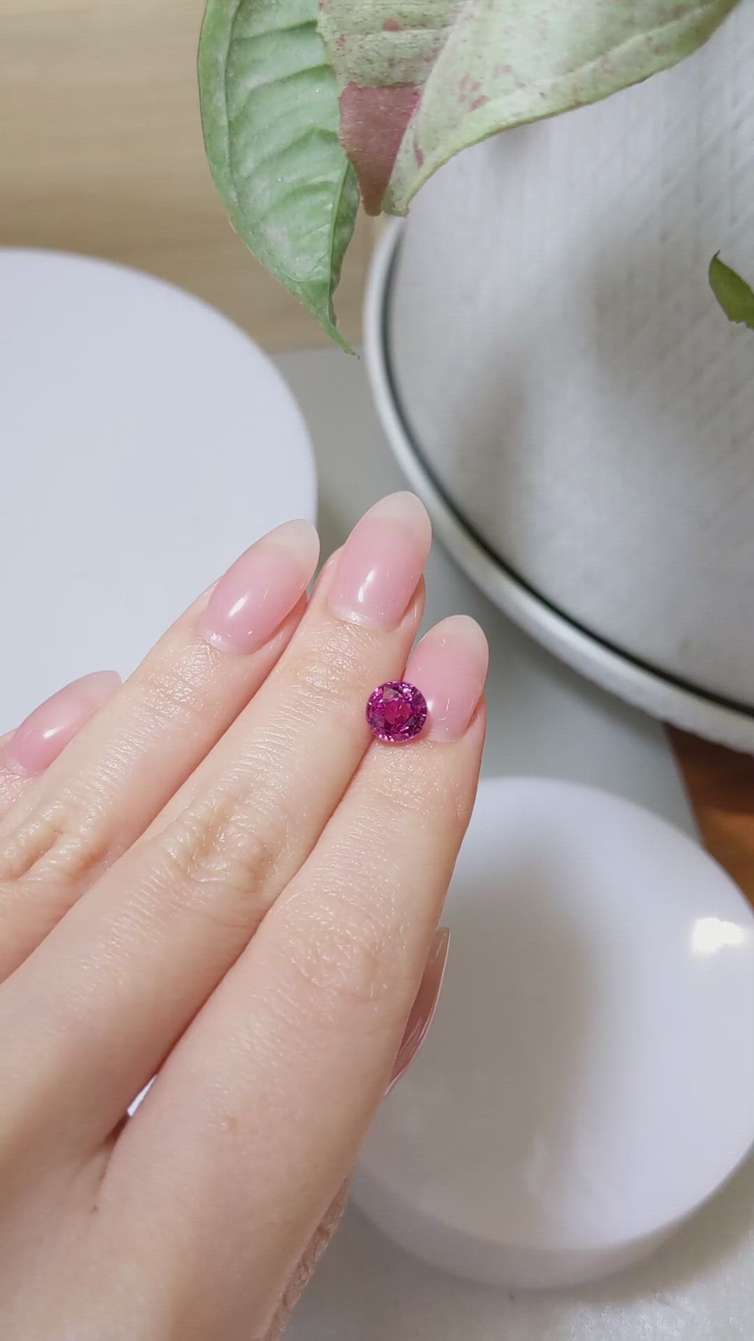 2.34 Ct. Pink Sapphire from Ceylon (Sri Lanka) Size Video