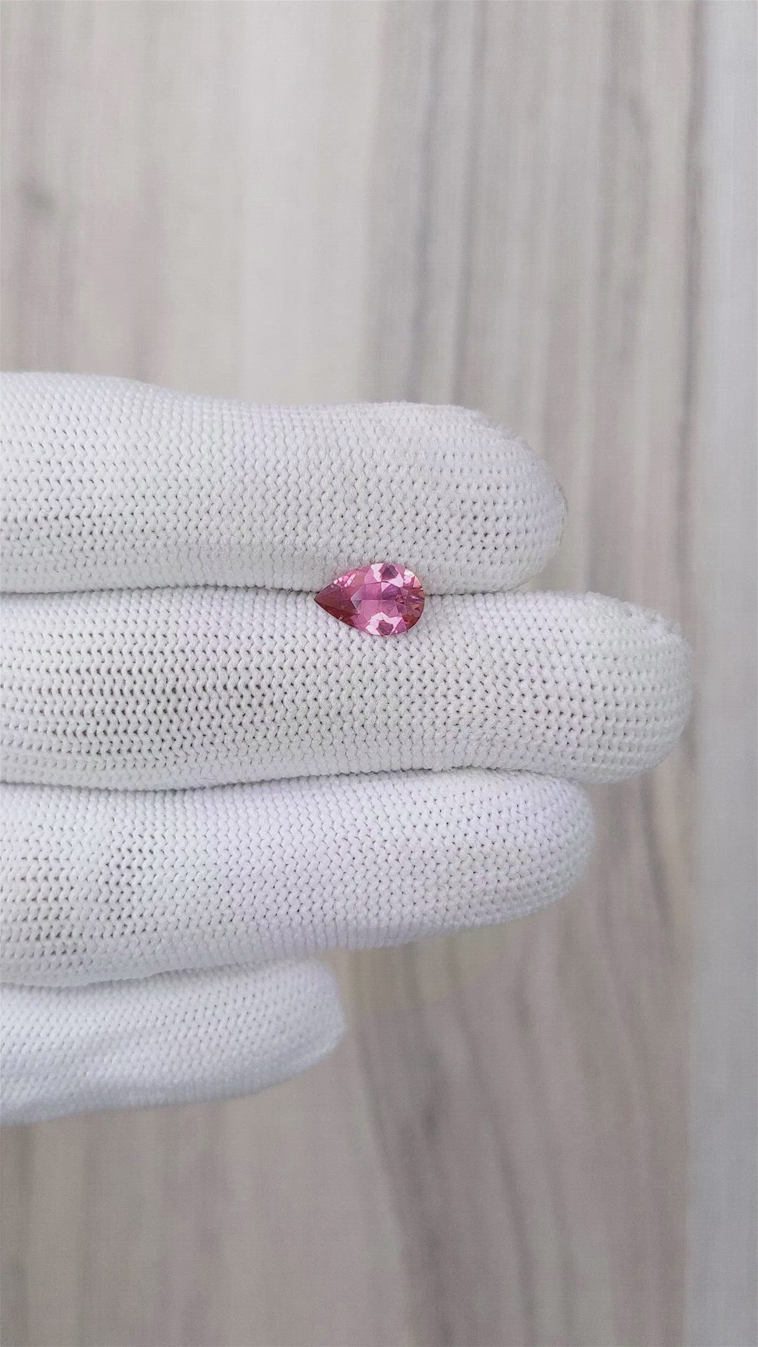 1.23 Ct. Pink Sapphire from Ceylon (Sri Lanka) Size Video