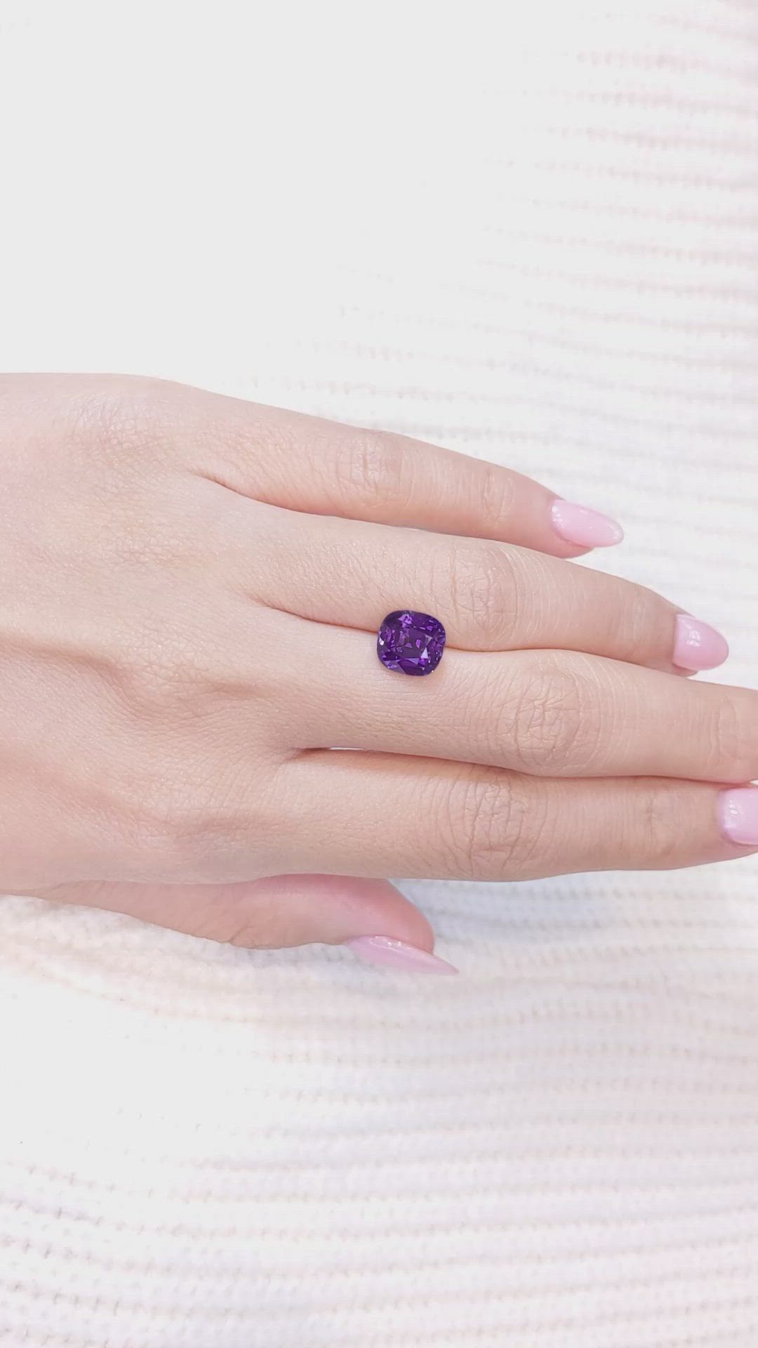 4.18 Ct. Purple Sapphire from Ceylon (Sri Lanka) Size Video