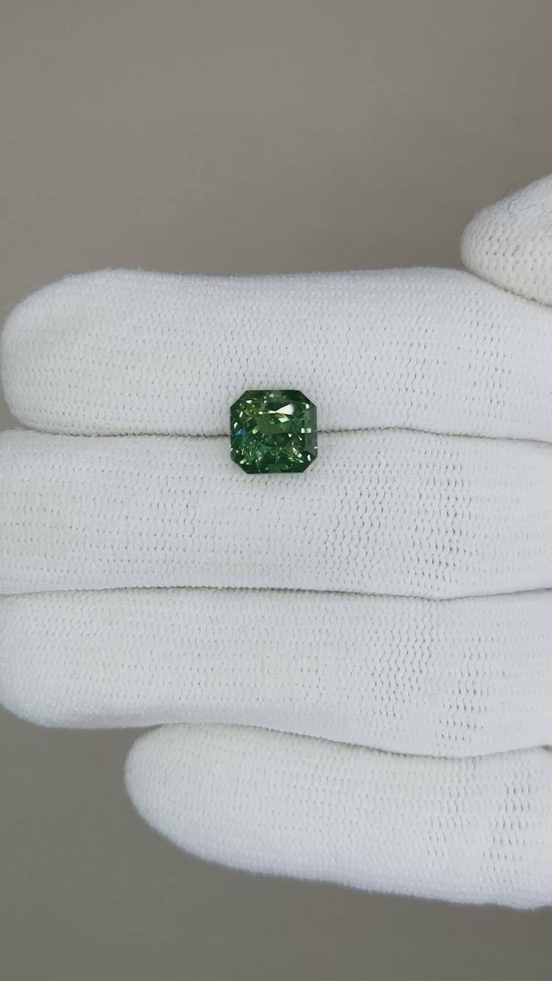 3.14 Ct. Sapphire from Ceylon (Sri Lanka) Size Video