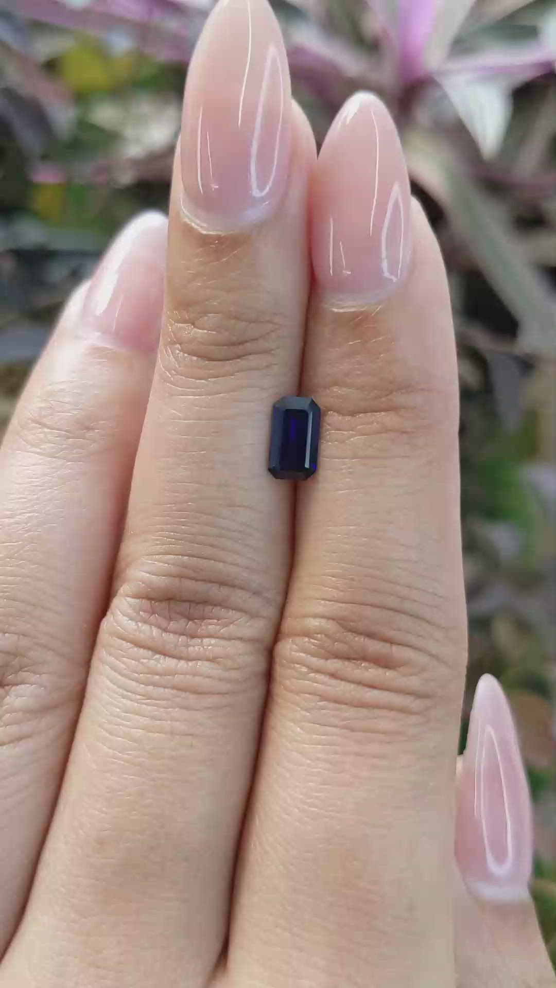 0.81 Ct. Blue Sapphire from Ceylon (Sri Lanka) Size Video