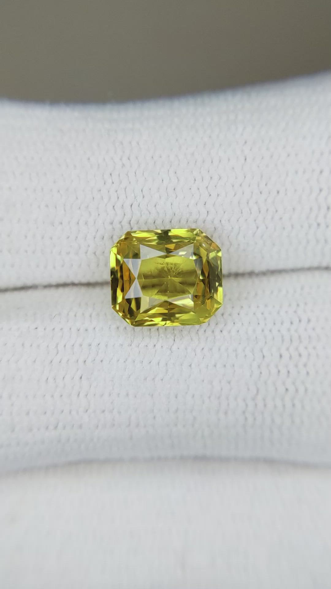 3.39 Ct. Greenish Yellow Sapphire from Madagascar Size Video