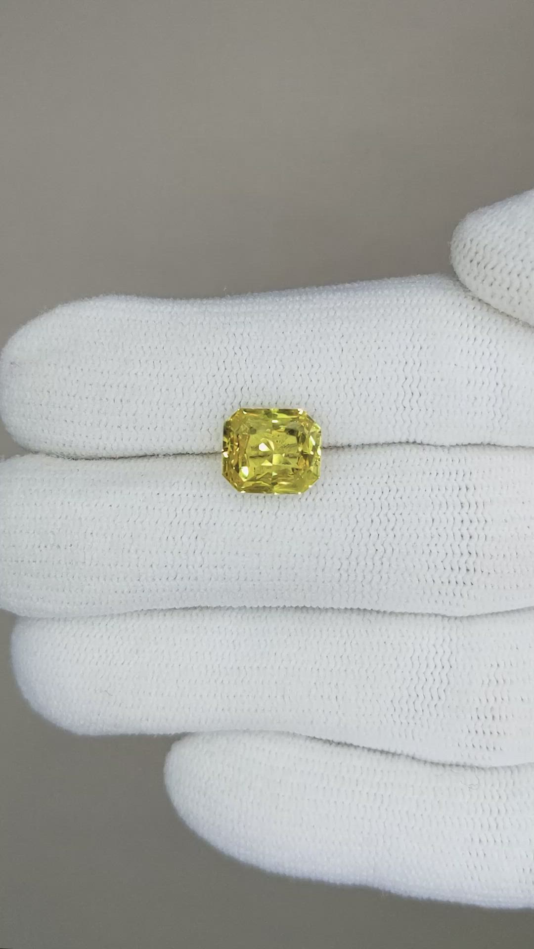 3.39 Ct. Greenish Yellow Sapphire from Madagascar Size Video