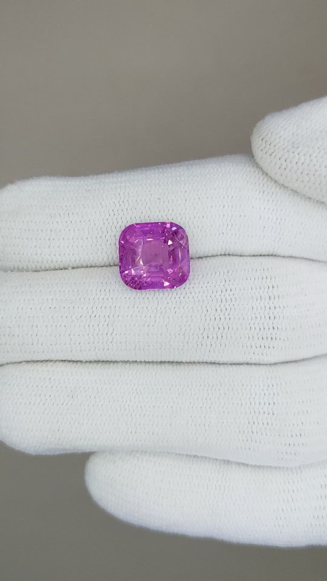 5.62 Ct. Purplish Pink Sapphire from Ceylon (Sri Lanka) Size Video