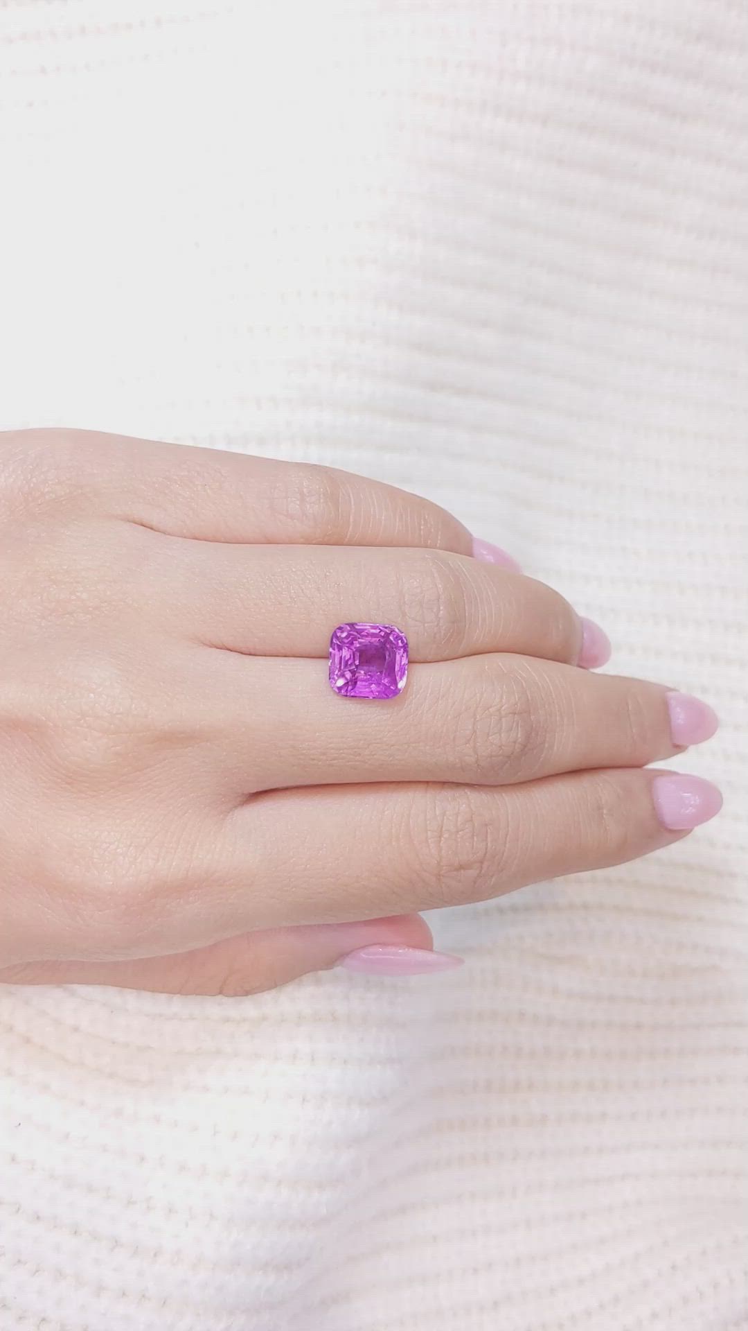5.62 Ct. Purplish Pink Sapphire from Ceylon (Sri Lanka) Size Video
