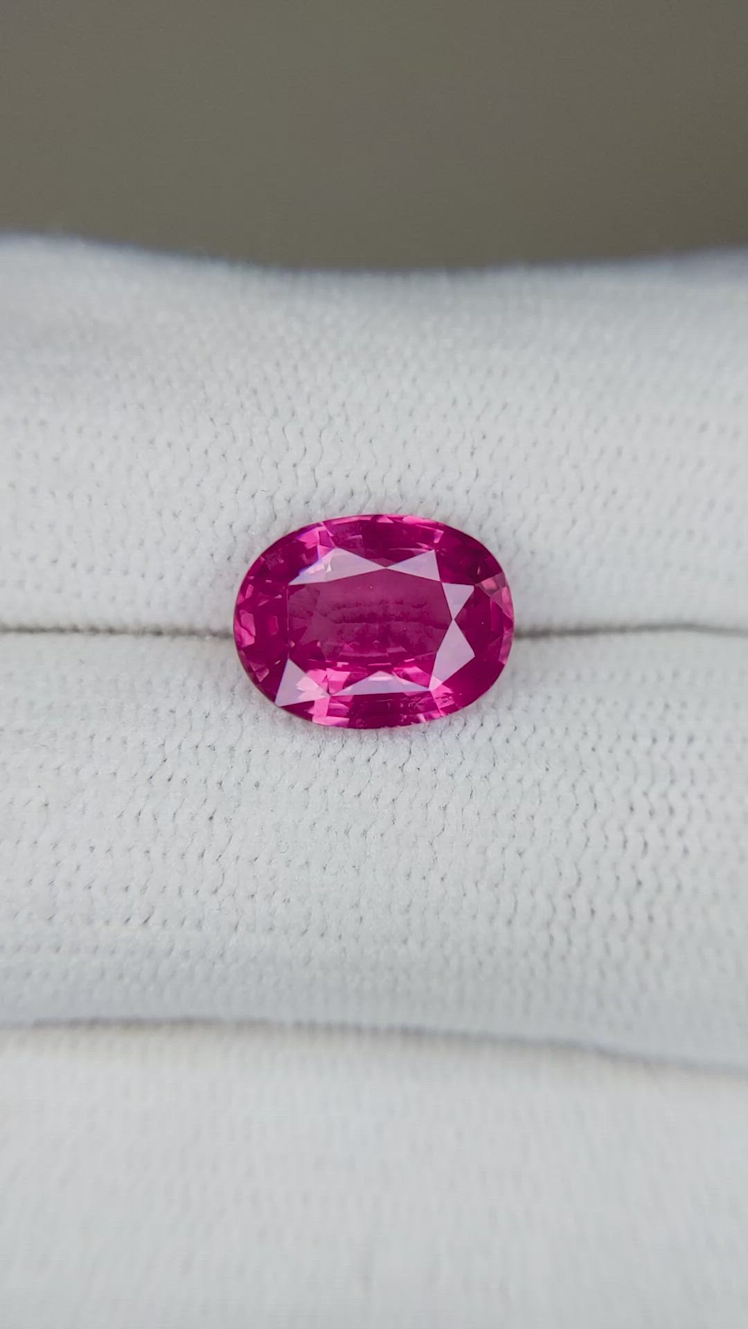 3.06 Ct. Pink Sapphire from Ceylon (Sri Lanka) Size Video