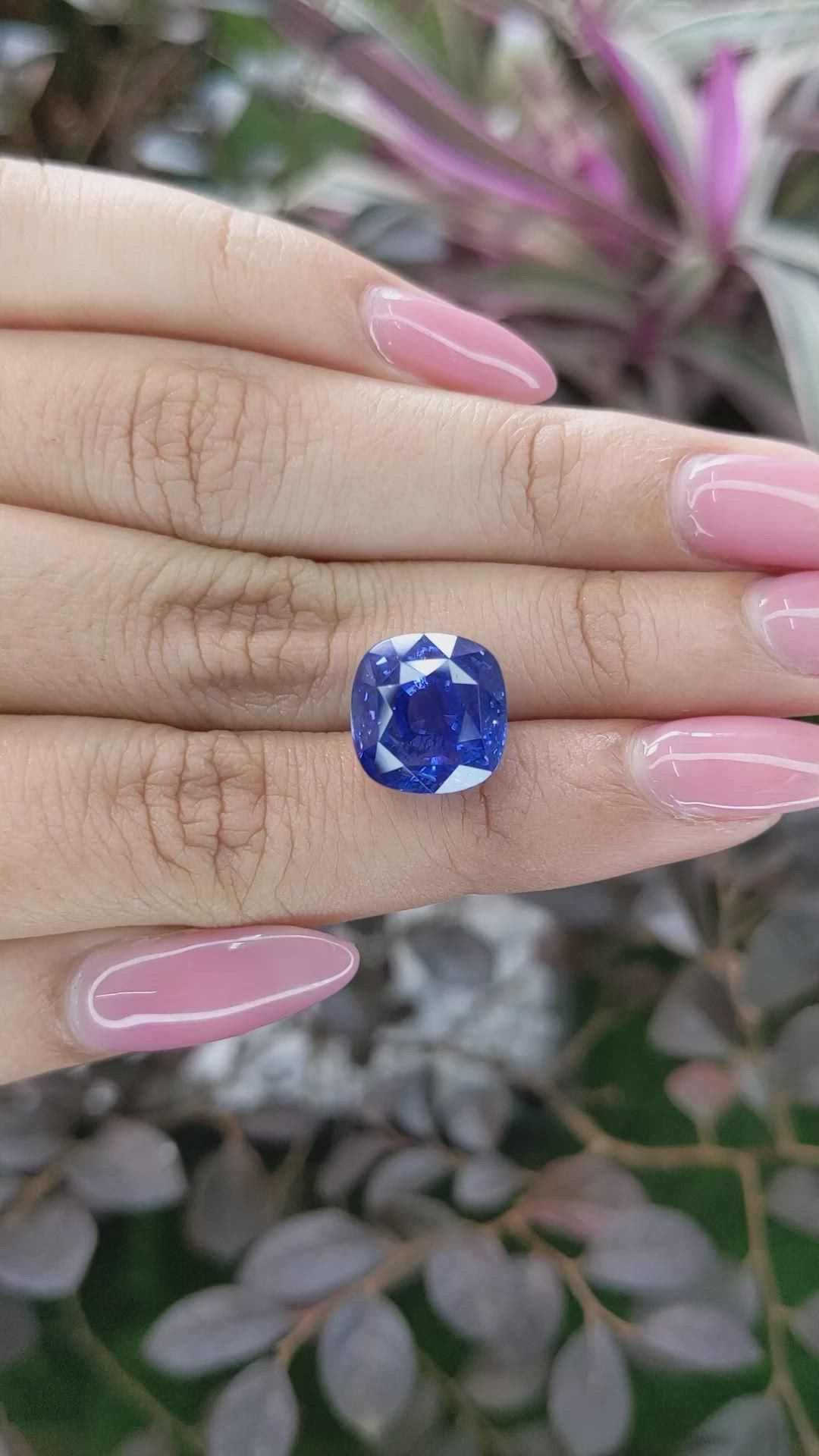 12.23 Ct. Blue Sapphire from Ceylon (Sri Lanka) Size Video
