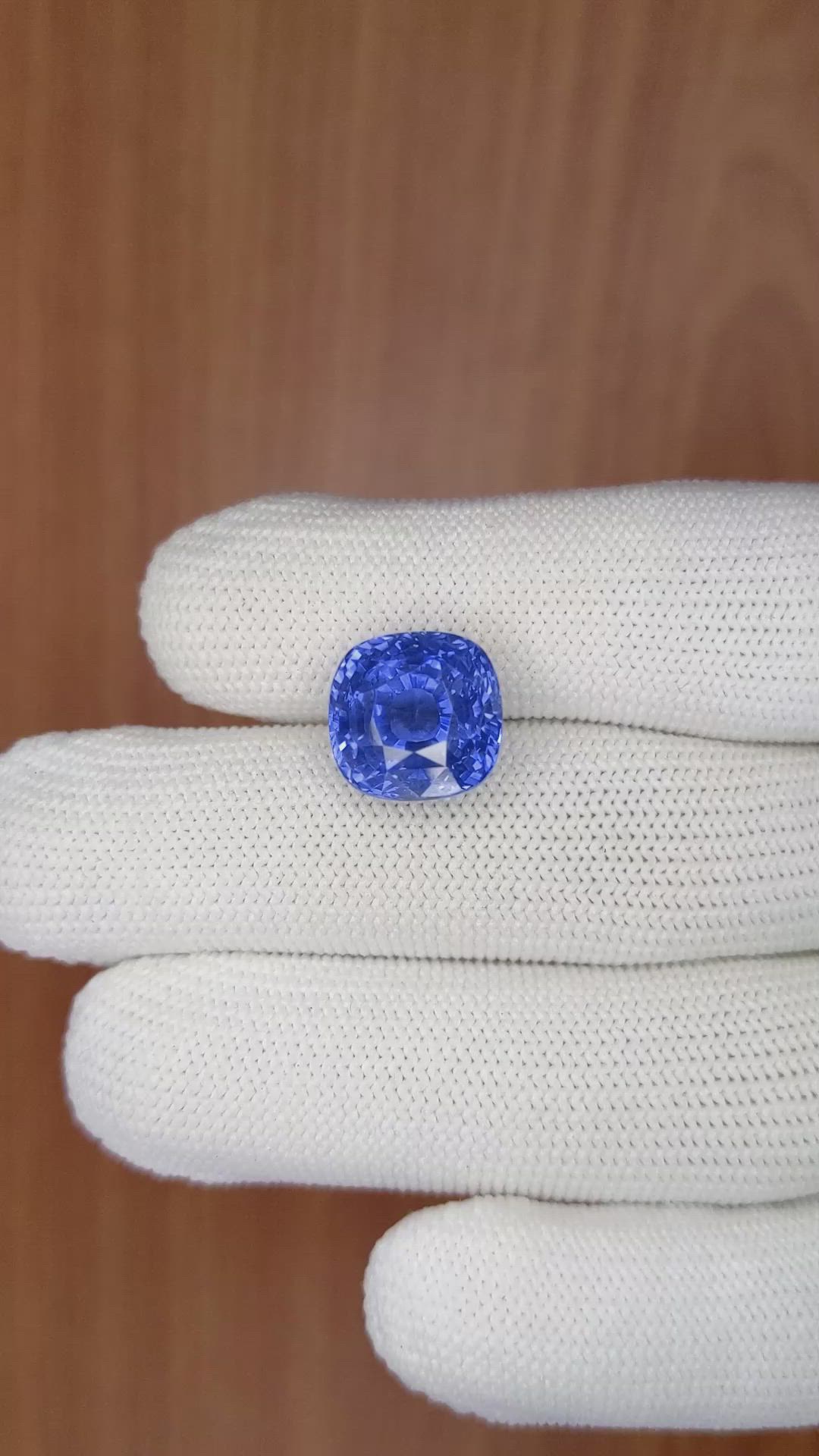 12.23 Ct. Blue Sapphire from Ceylon (Sri Lanka) Size Video