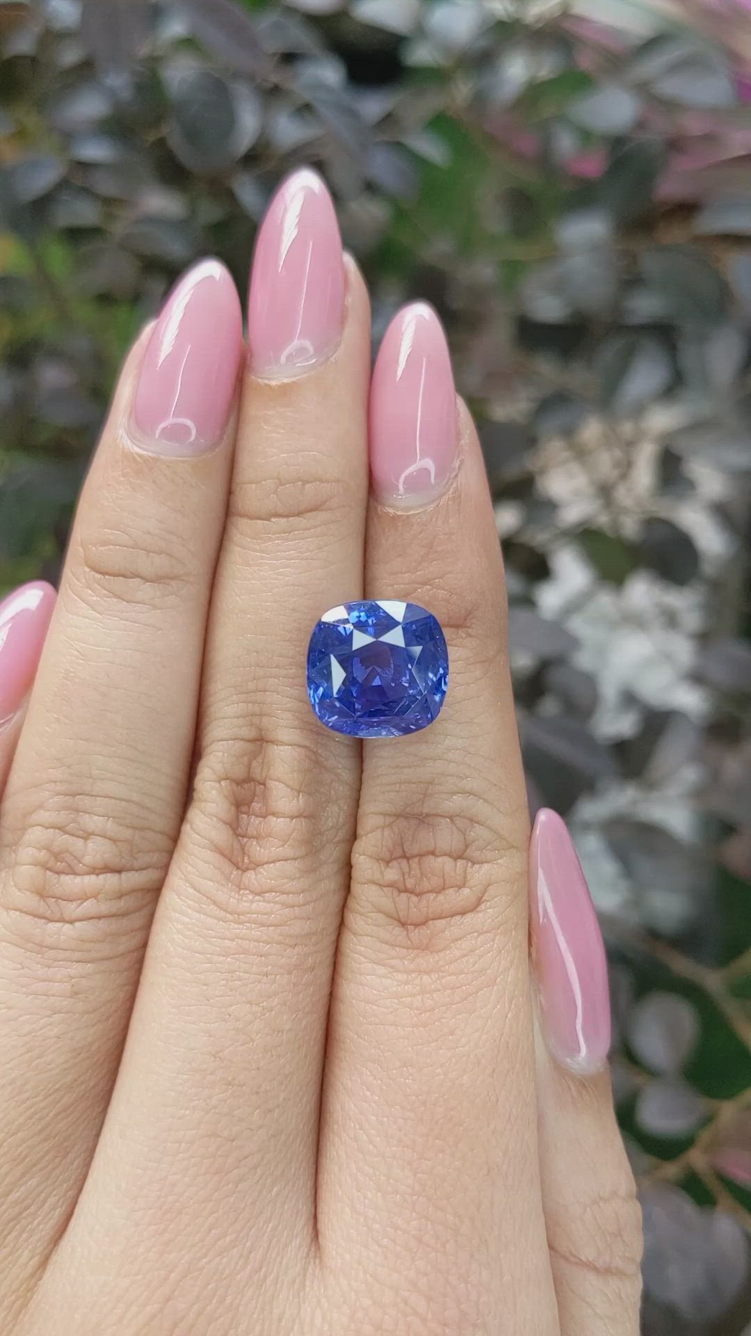 12.23 Ct. Blue Sapphire from Ceylon (Sri Lanka) Size Video