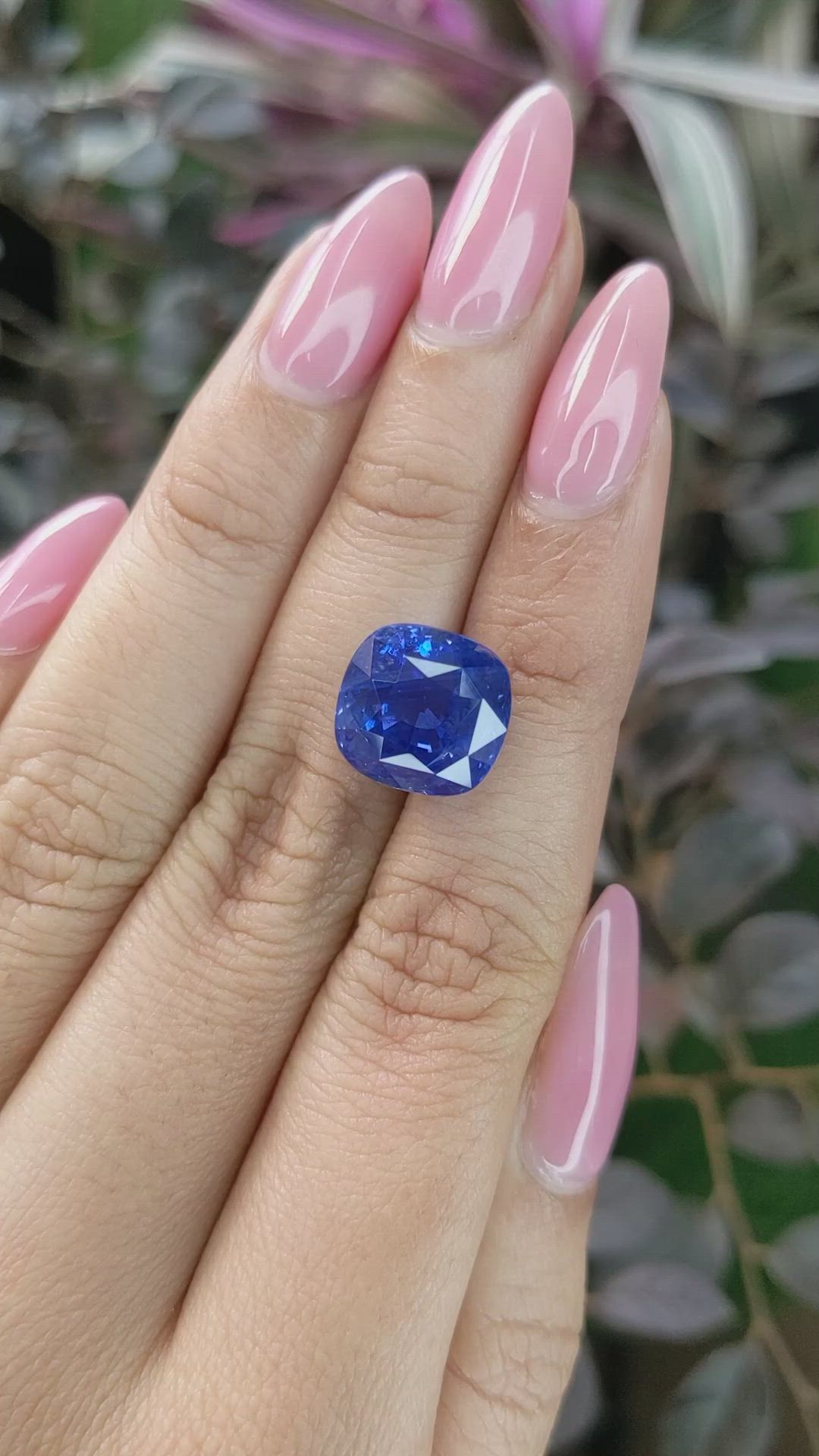 12.23 Ct. Blue Sapphire from Ceylon (Sri Lanka) Size Video