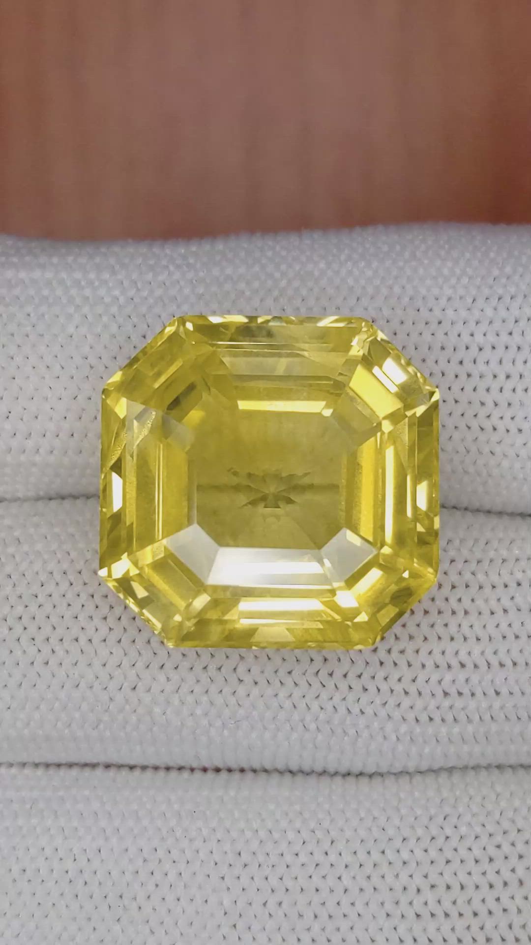 43.32 Ct. Yellow Sapphire from Ceylon (Sri Lanka) Size Video