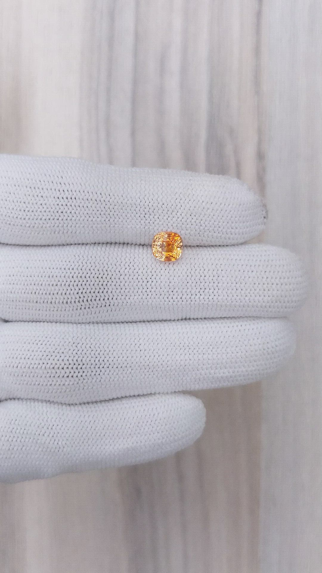 1.52 Ct. Yellowish Orange Sapphire from Ceylon (Sri Lanka) Size Video
