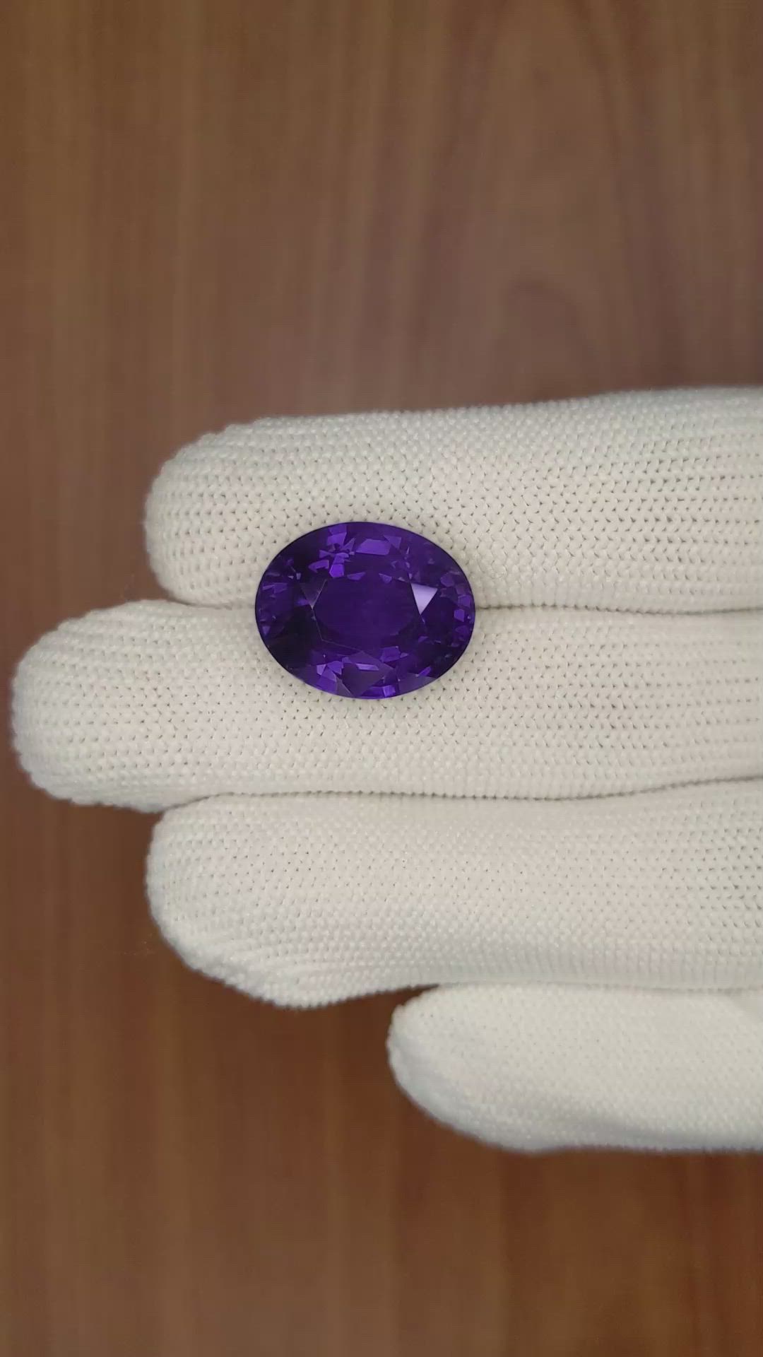 20.08 Ct. Color Change Sapphire from Ceylon (Sri Lanka) Size Video