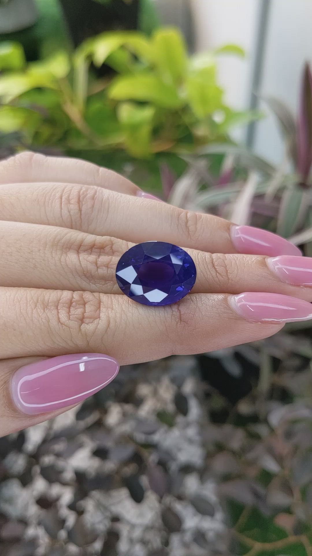 20.08 Ct. Color Change Sapphire from Ceylon (Sri Lanka) Size Video